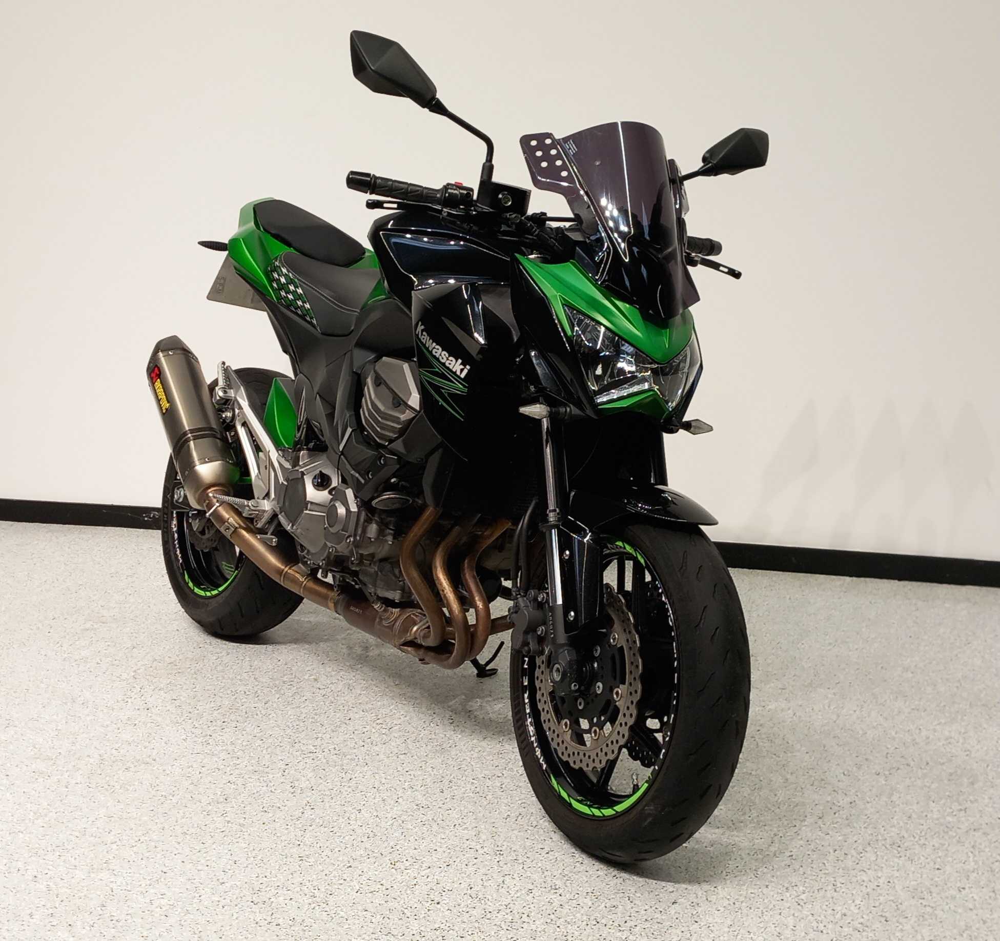 Kawasaki Z 800 2015 HD vue 3/4 droite