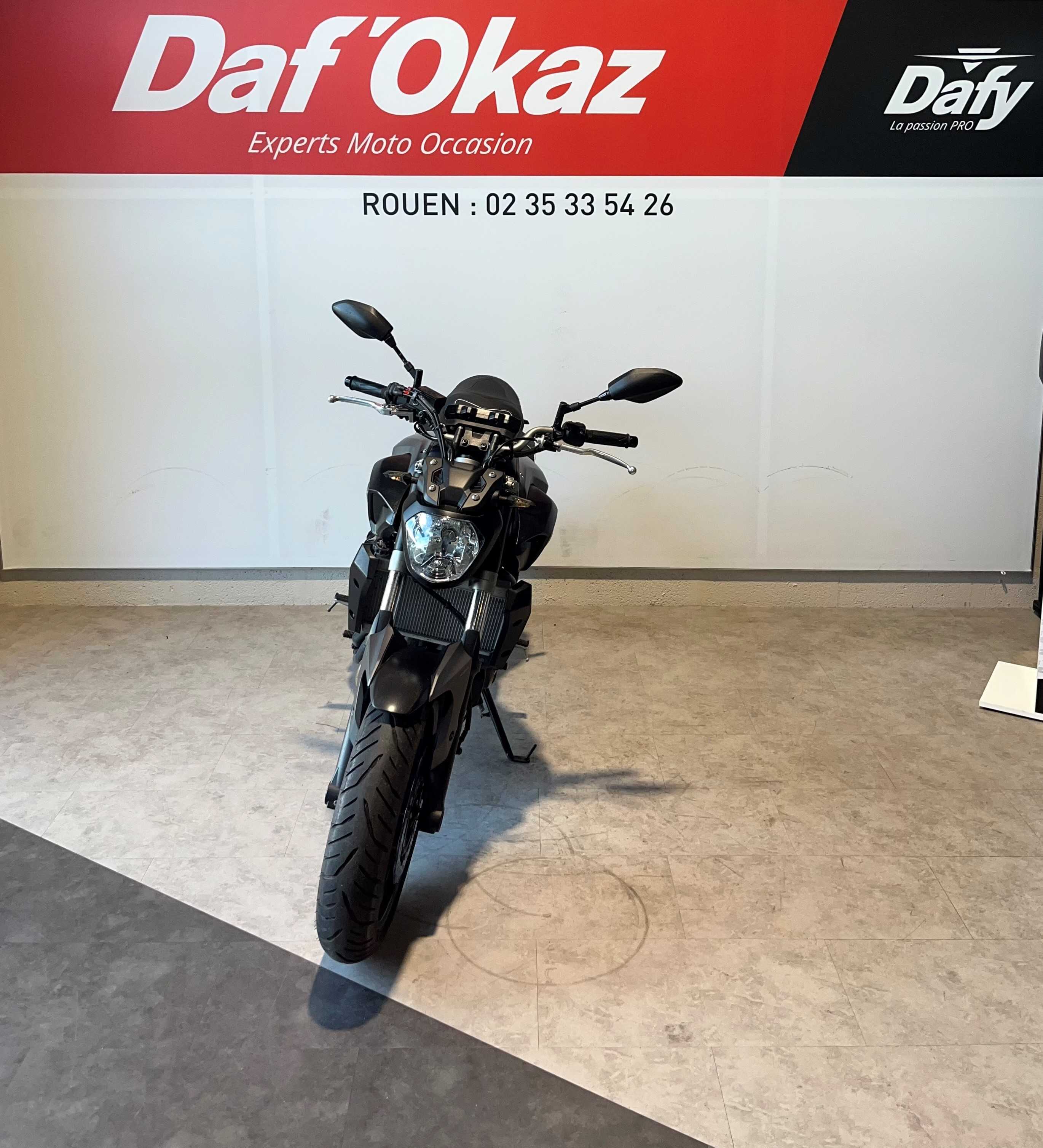 Yamaha MT-07 ABS 2016 HD vue avant