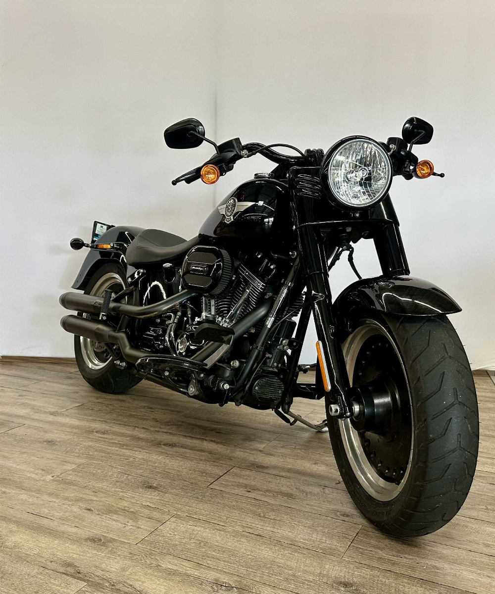 Harley-Davidson FAT BOY 110S SPECIAL 2016 vue 3/4 droite