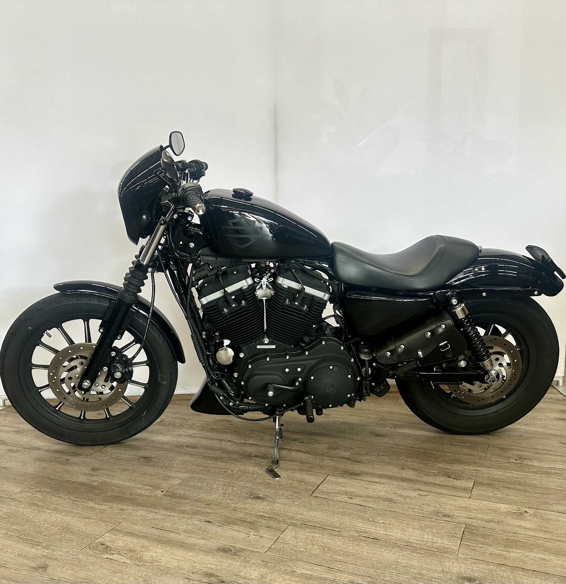 Harley-Davidson IRON 883 2009 HD vue gauche