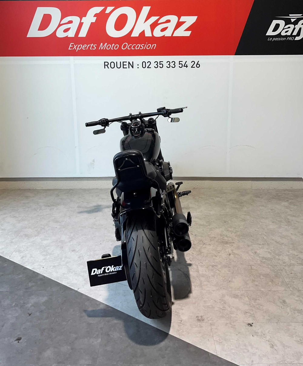 Harley-Davidson FAT BOB 107 2018 vue arrière