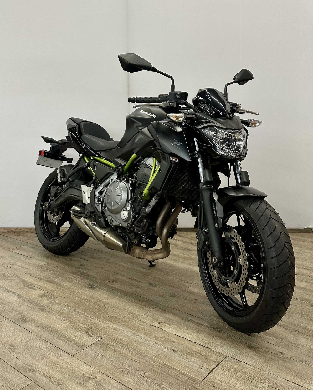 Kawasaki Z 650 2018 vue 3/4 droite