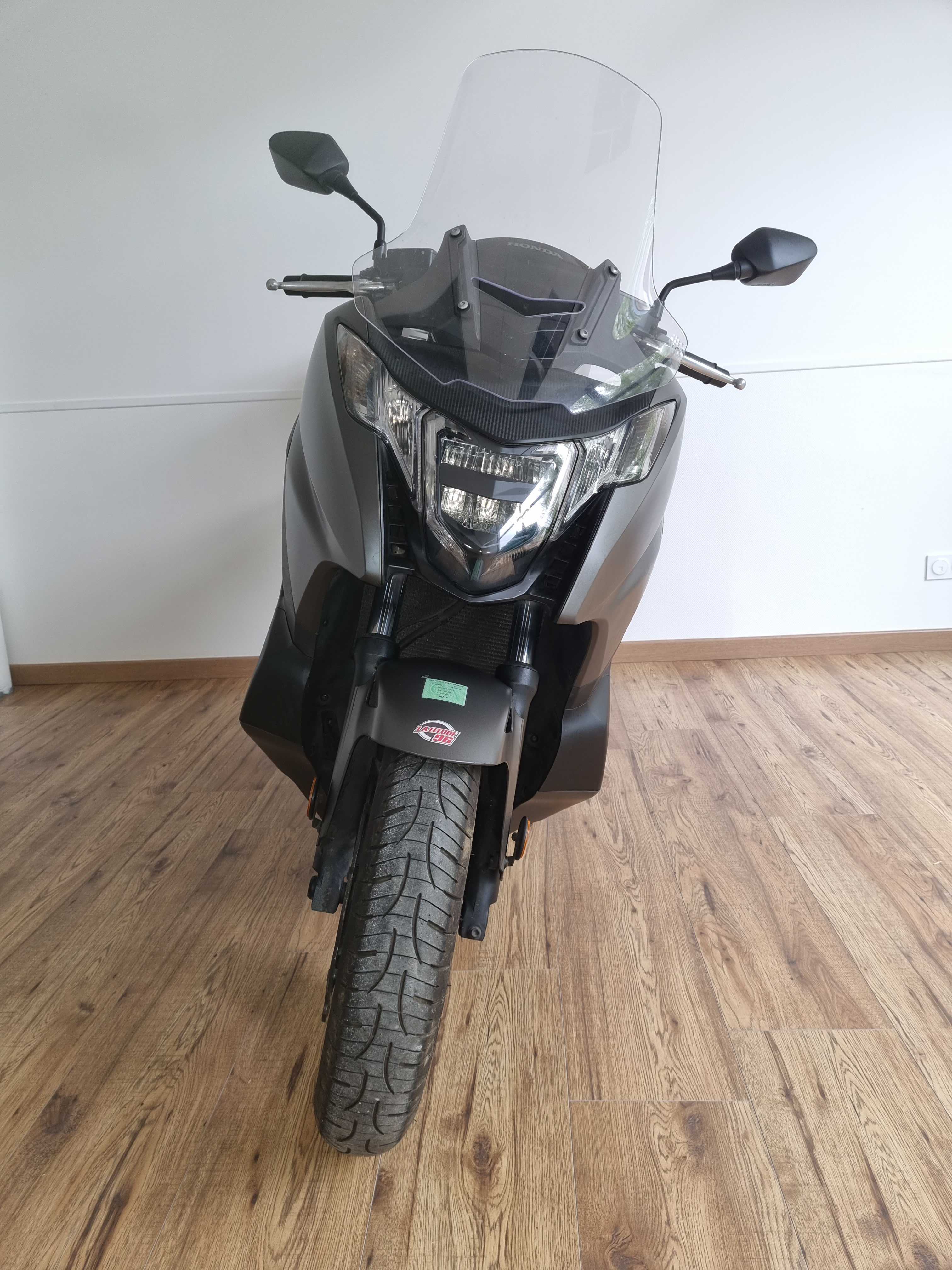 Honda NC 750 D Integra 2016 HD vue avant