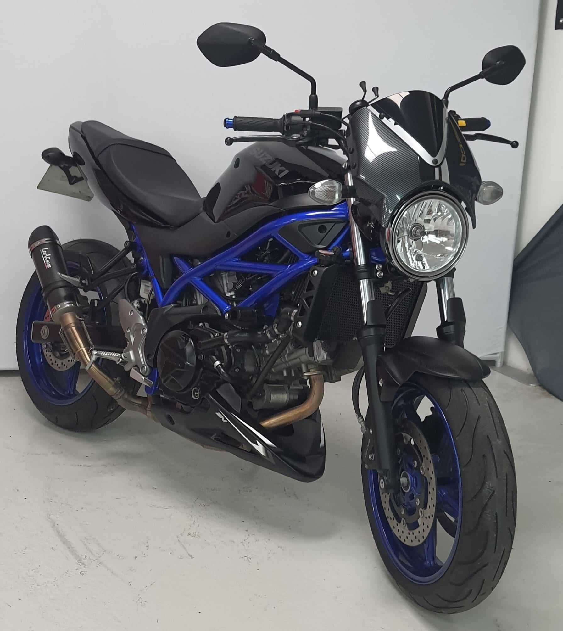 Suzuki SV 650 2020 HD vue 3/4 droite