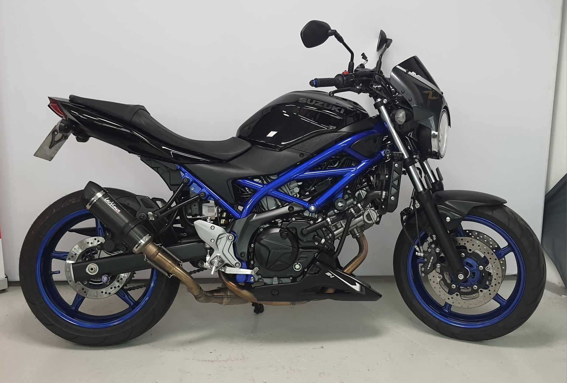 Suzuki SV 650 2020 HD vue gauche