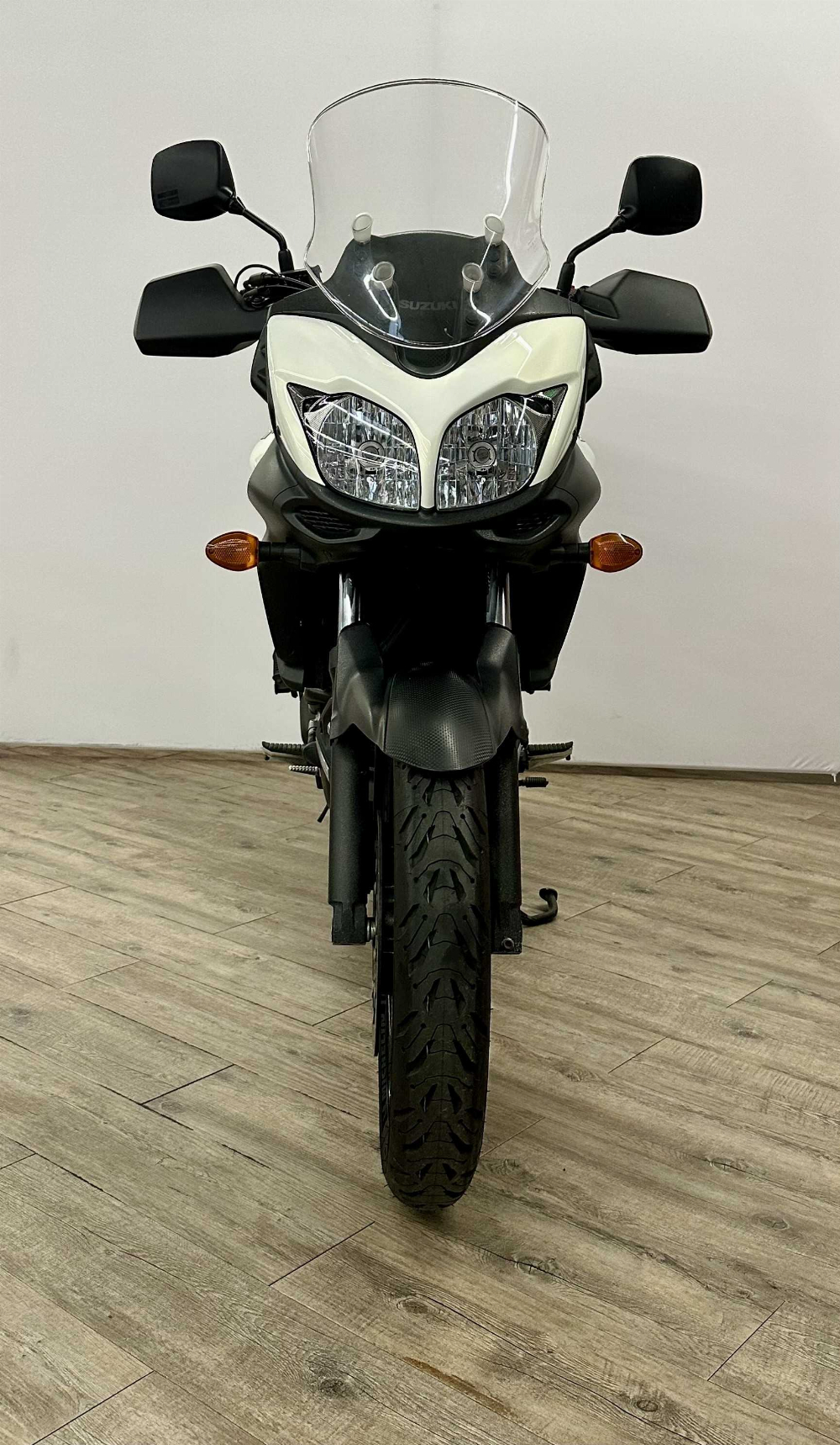 Suzuki DL 650 V-Strom ABS 2011 vue avant