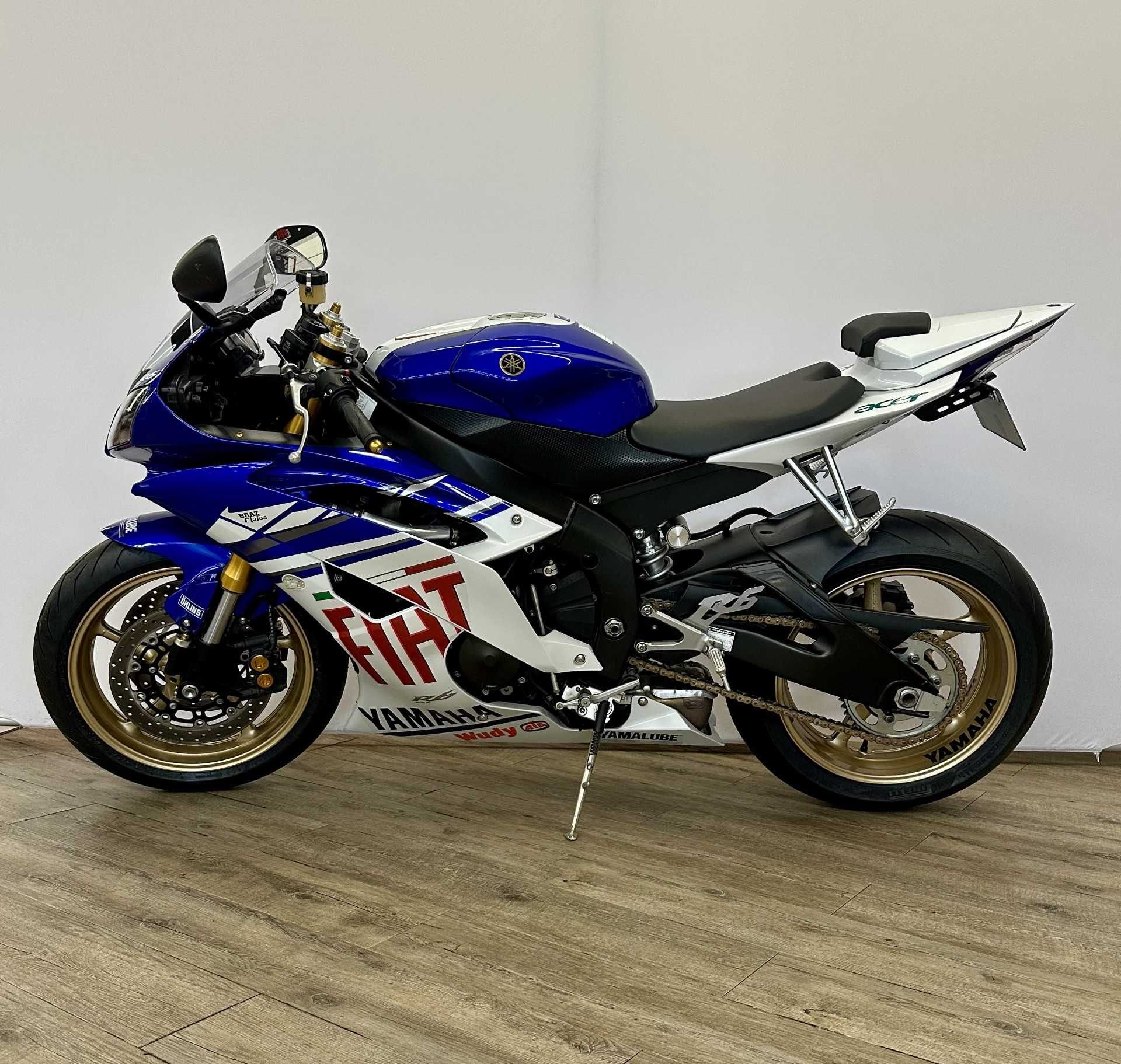 Yamaha YZF 600 R6 2009 HD vue gauche