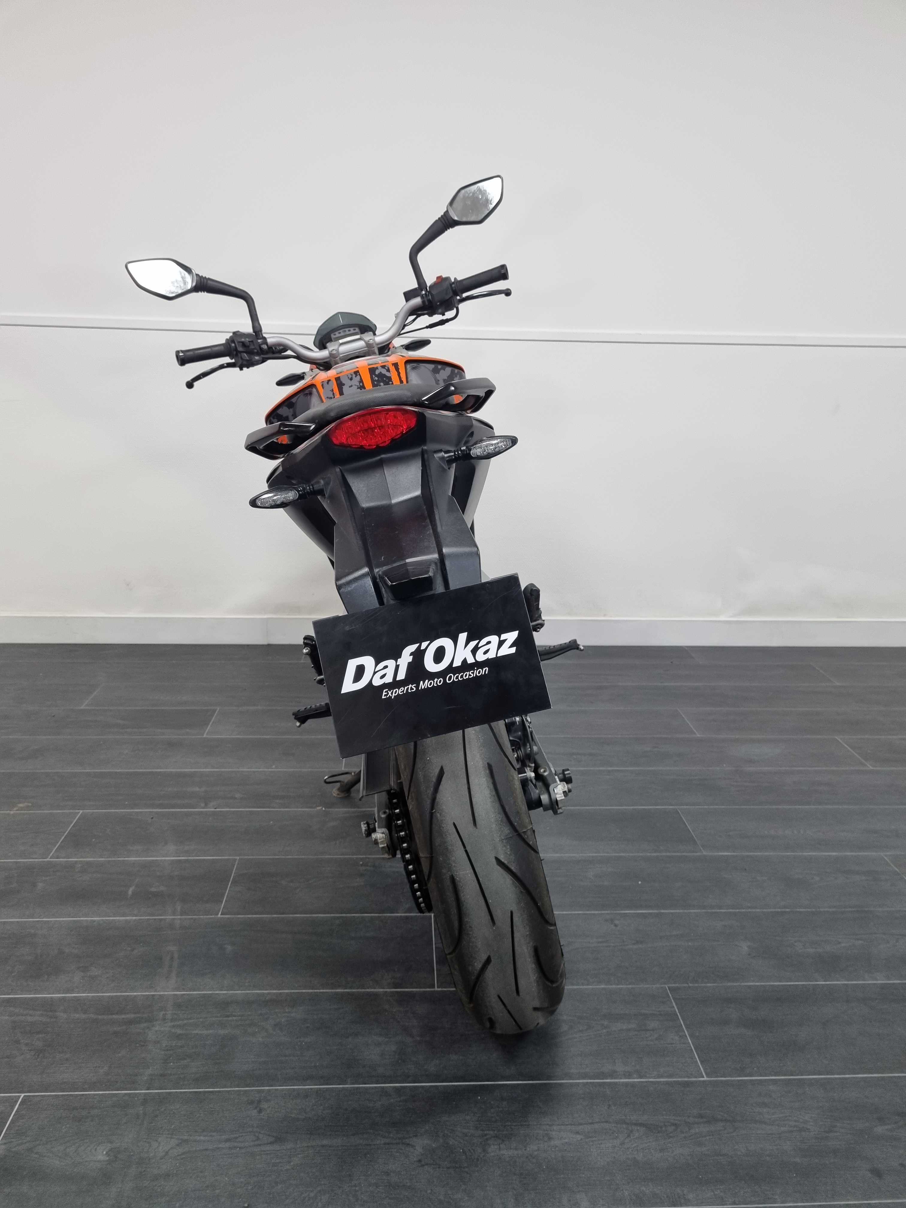 KTM 125 Duke 2016 HD vue arrière