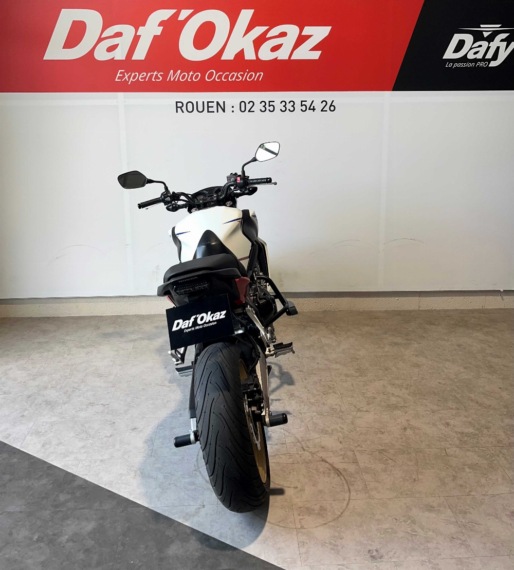 Honda CB 650 F ABS 2015 vue arrière