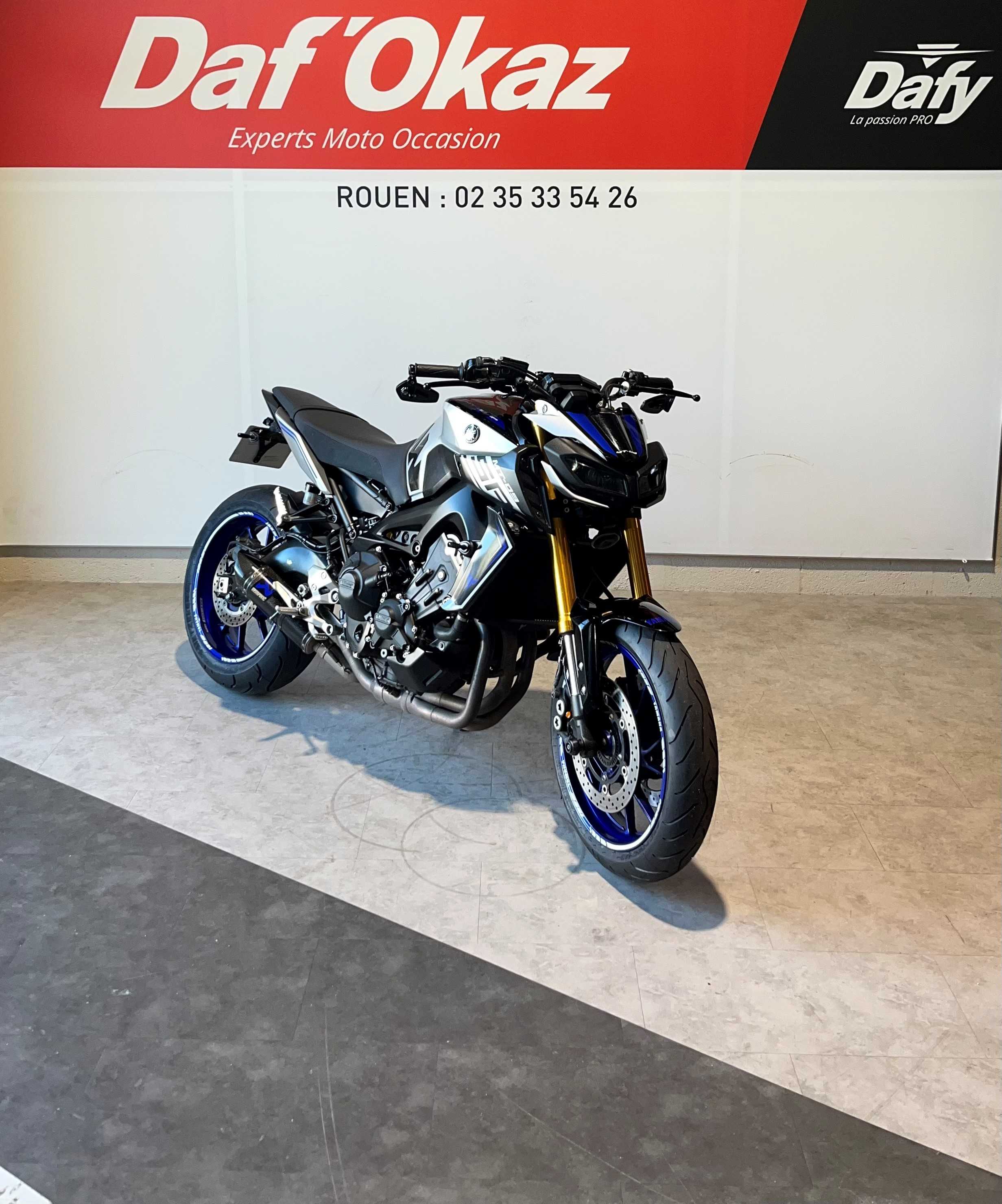 Yamaha MT-09 850 SP 2020 HD vue 3/4 droite