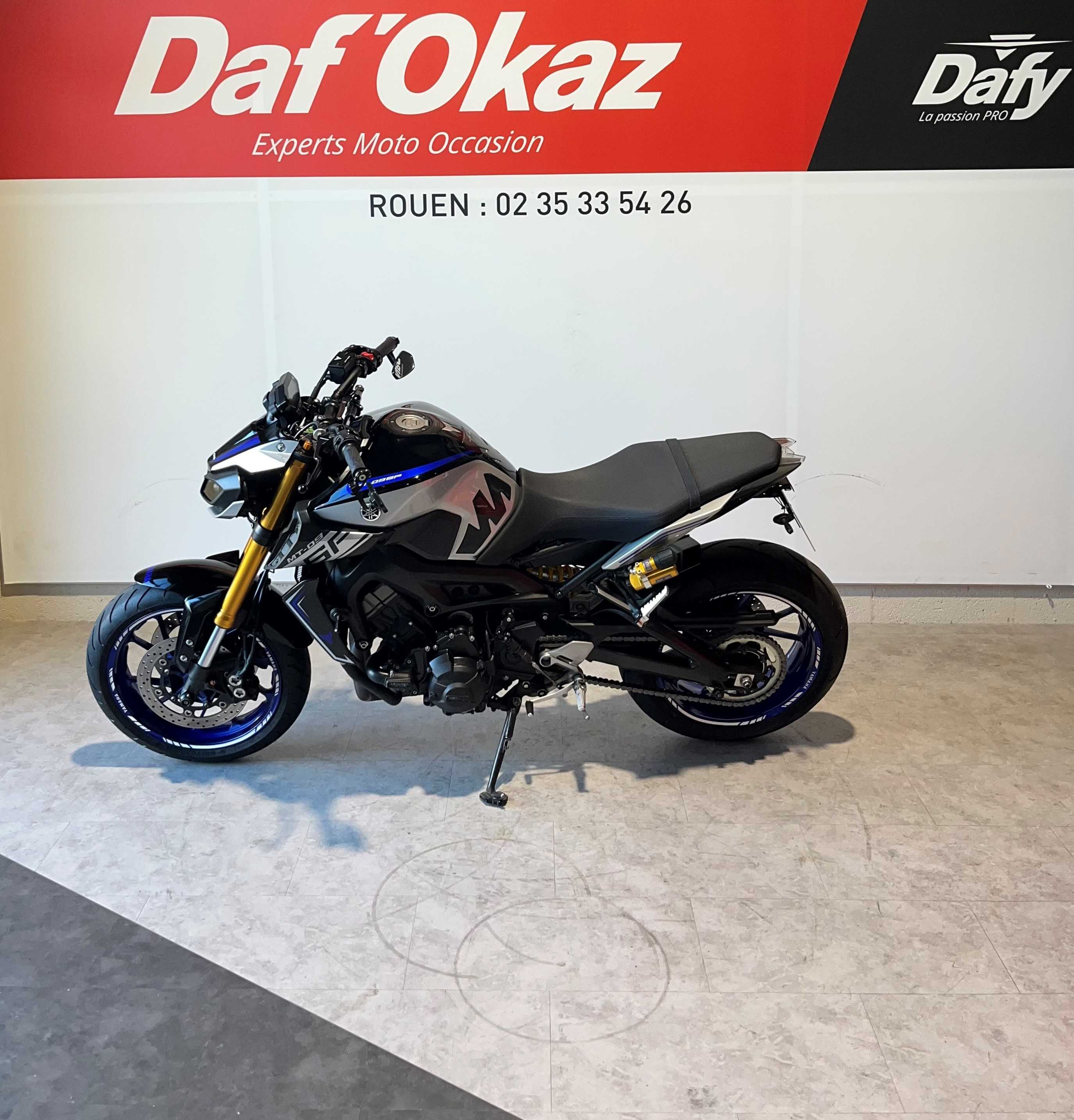 Yamaha MT-09 850 SP 2020 HD vue gauche