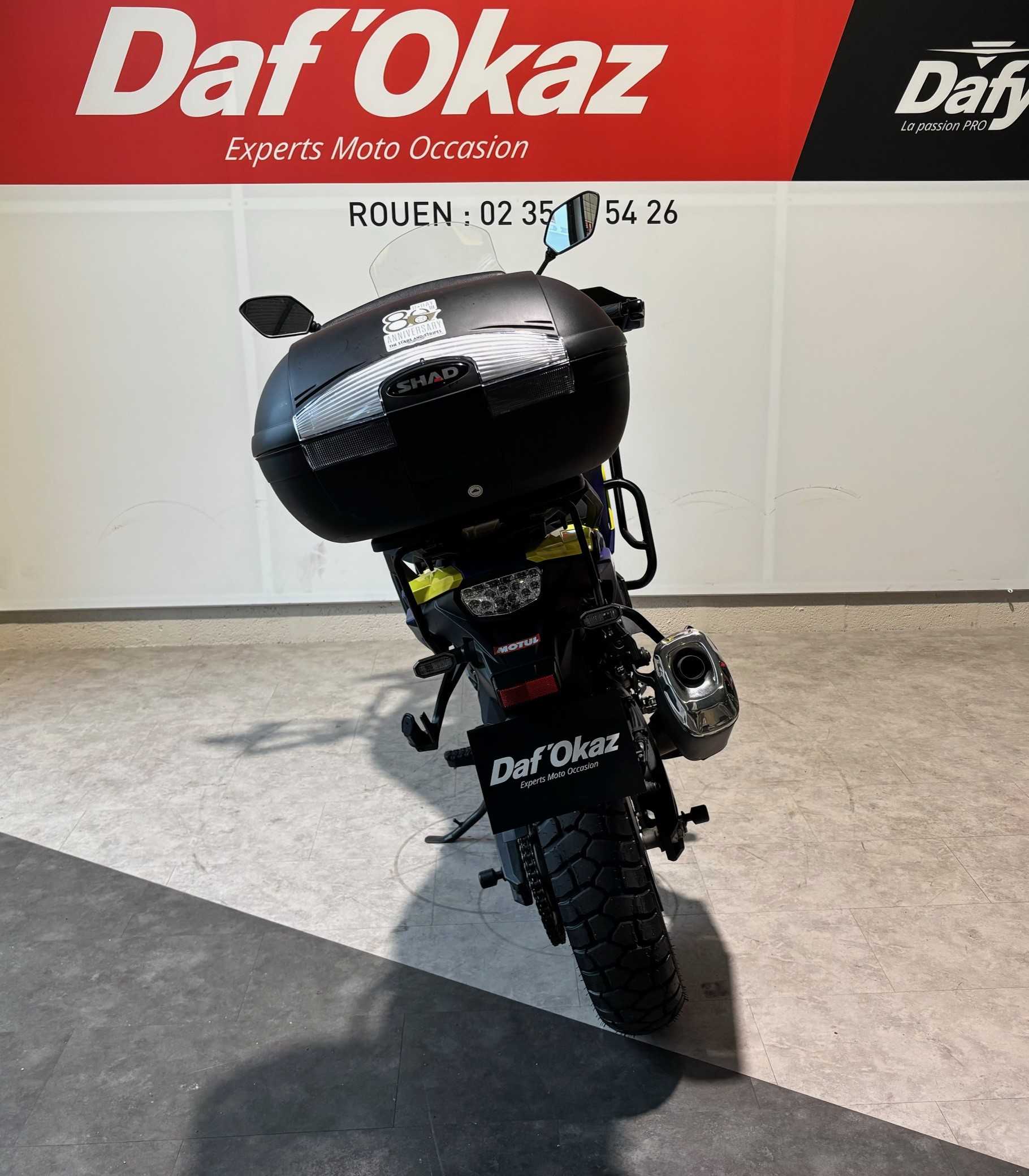 Suzuki DL 800 V-Strom DE 2023 HD vue arrière