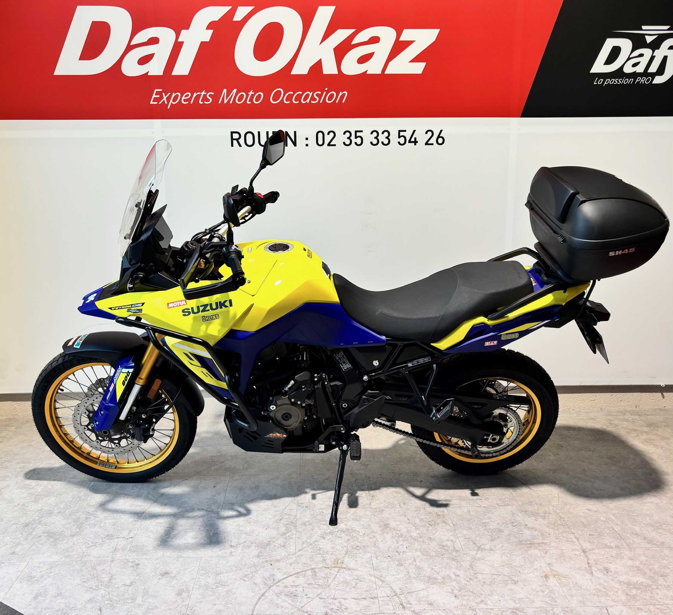 Suzuki DL 800 V-Strom DE 2023 HD vue gauche