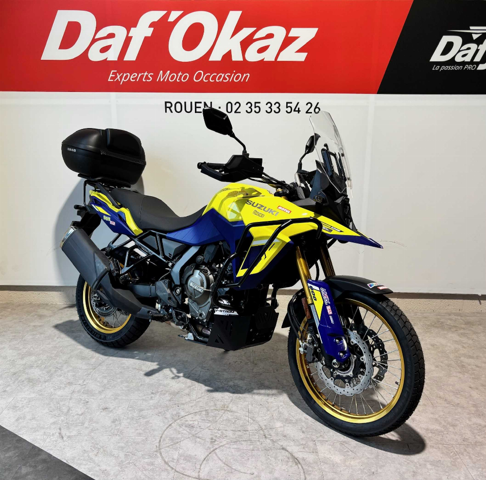 Suzuki DL 800 V-Strom DE 2023 vue 3/4 droite