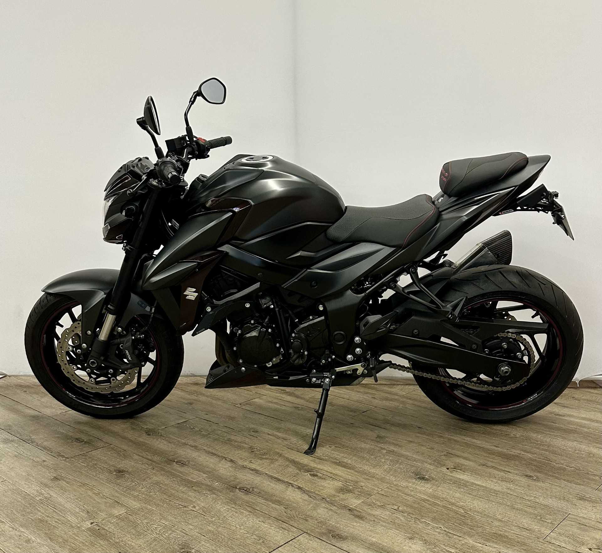 Suzuki GSX-S 750 2017 HD vue gauche