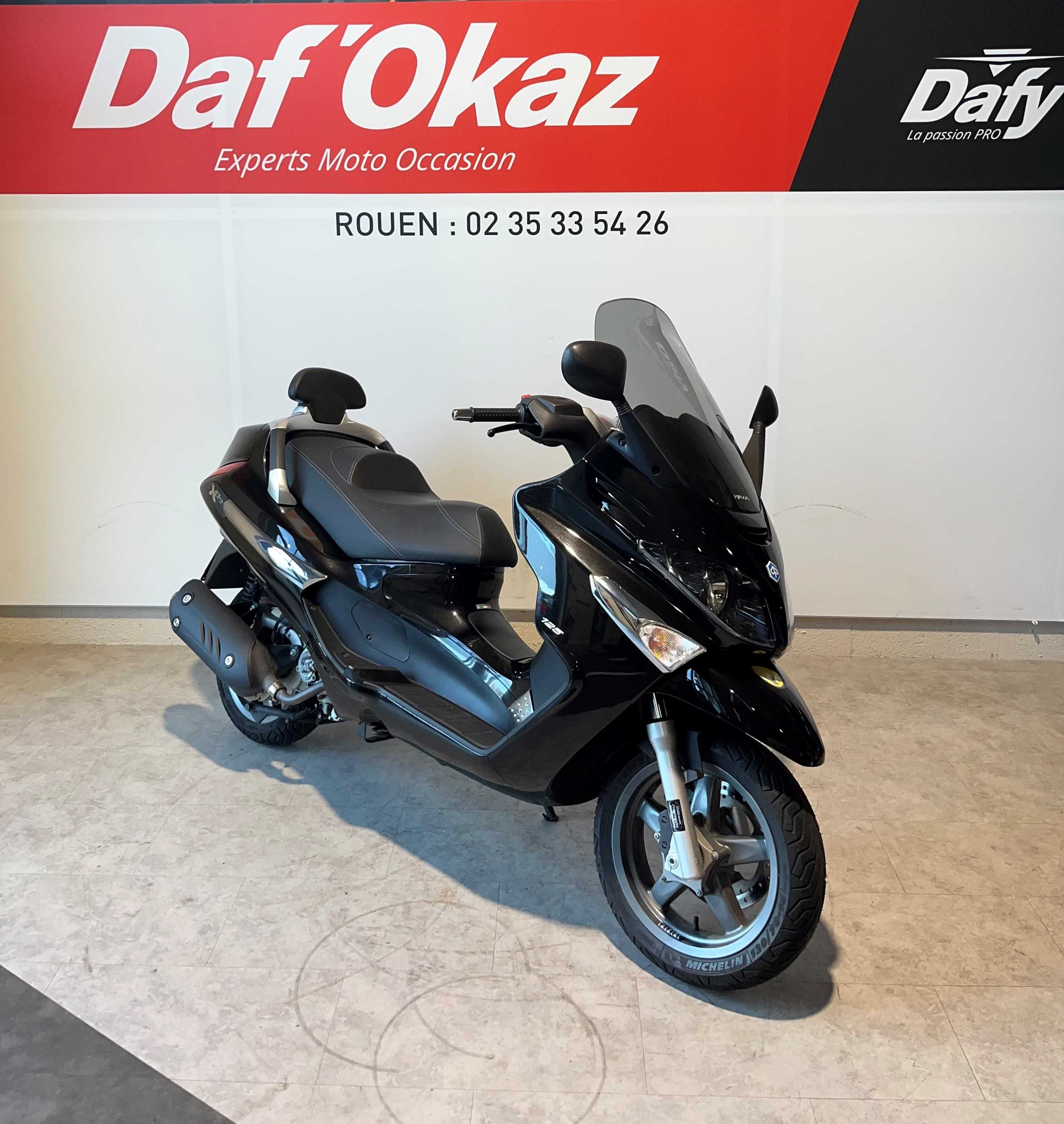 Piaggio X-Evo 125 2011 HD vue 3/4 droite