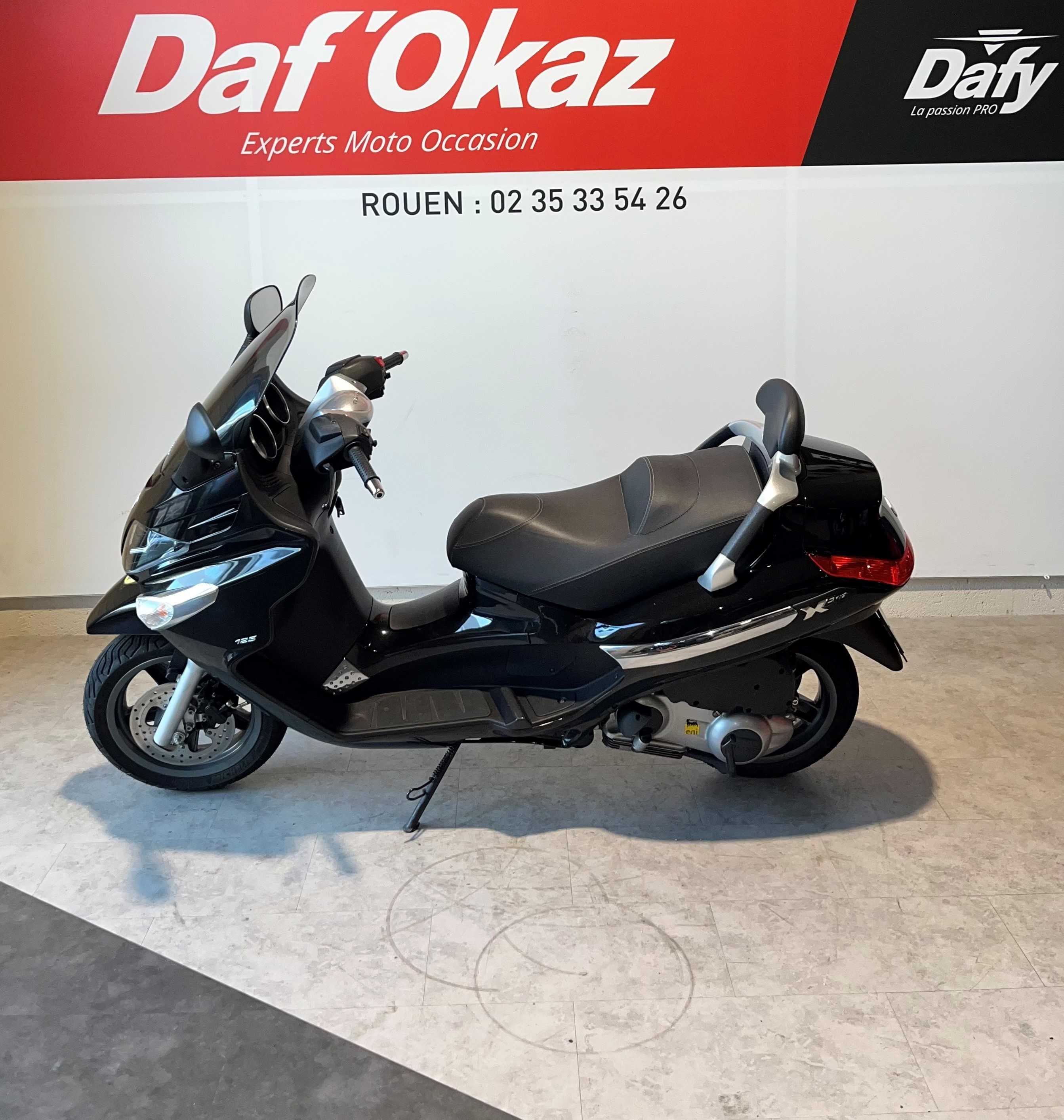 Piaggio X-Evo 125 2011 HD vue gauche