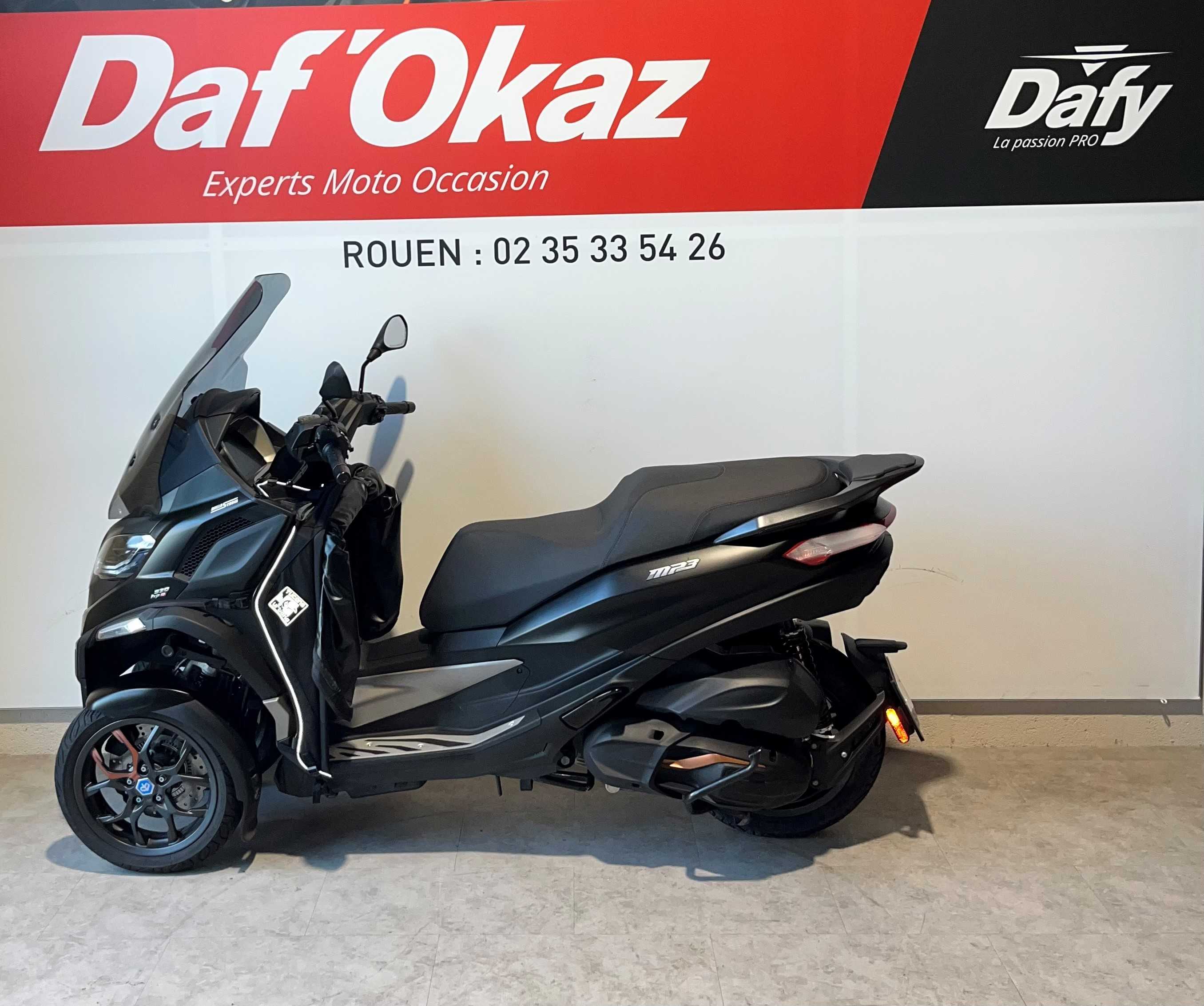 Piaggio MP3 530 HPE 2022 HD vue gauche