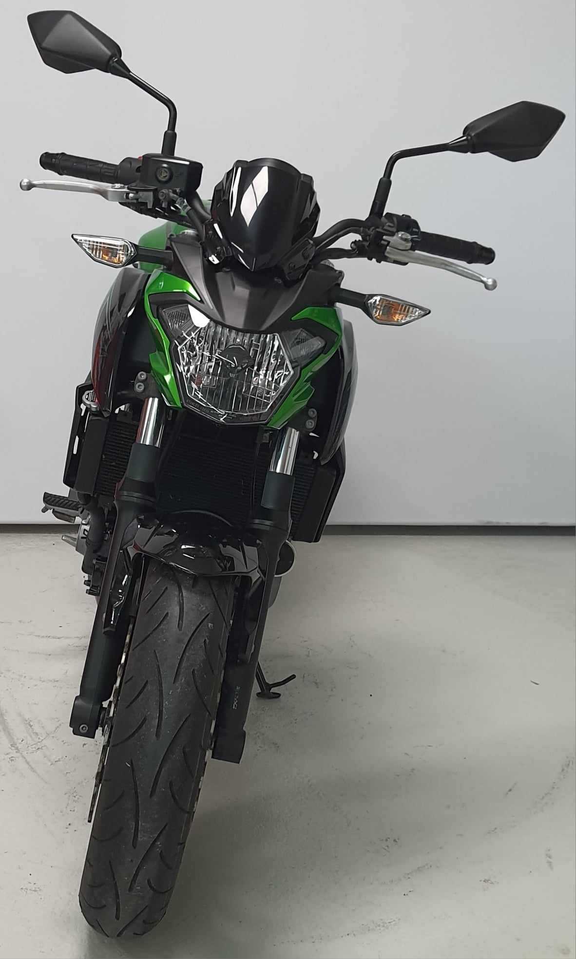 Kawasaki Z 650 2018 HD vue avant