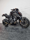 Aperçu KTM 1290 Super Duke R 2018 vue 3/4 droite