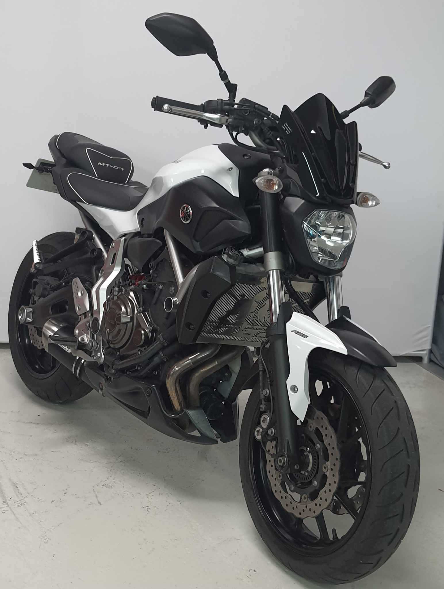 Yamaha MT-07 ABS 2014 HD vue 3/4 droite