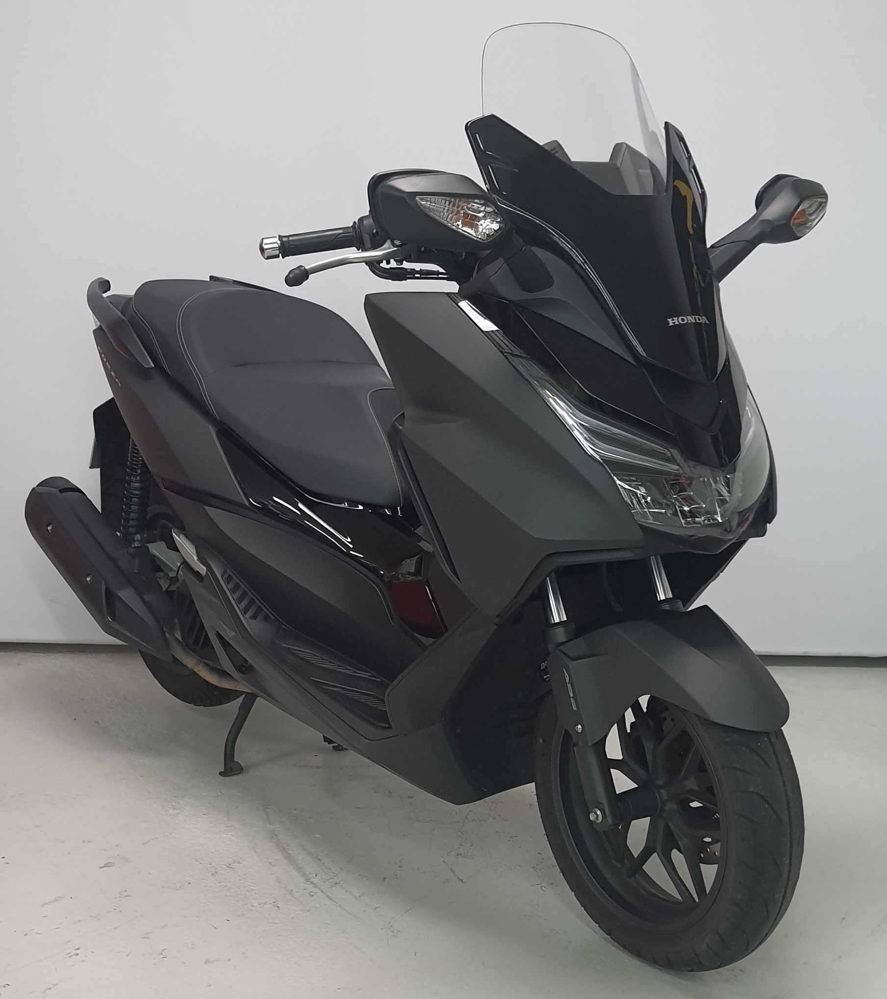 Honda NSS 125 Forza ABS 2016 HD vue 3/4 droite