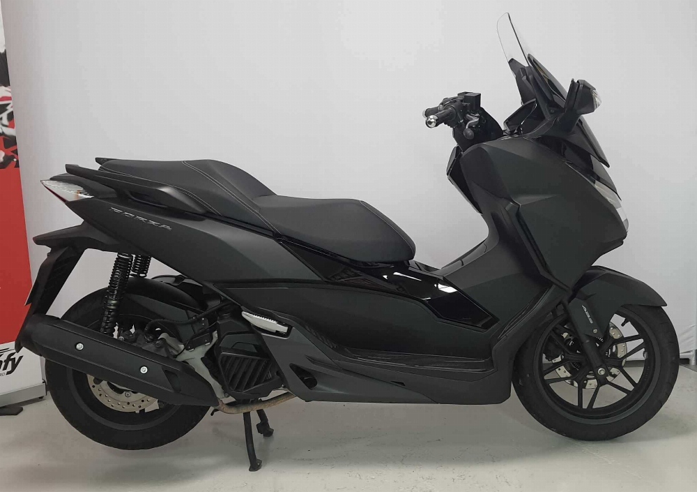 Honda NSS 125 Forza ABS 2016 vue gauche