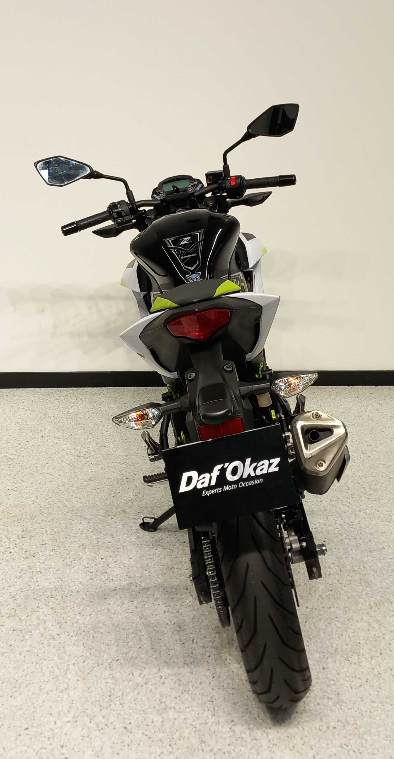 Kawasaki Z 125 2020 HD vue arrière