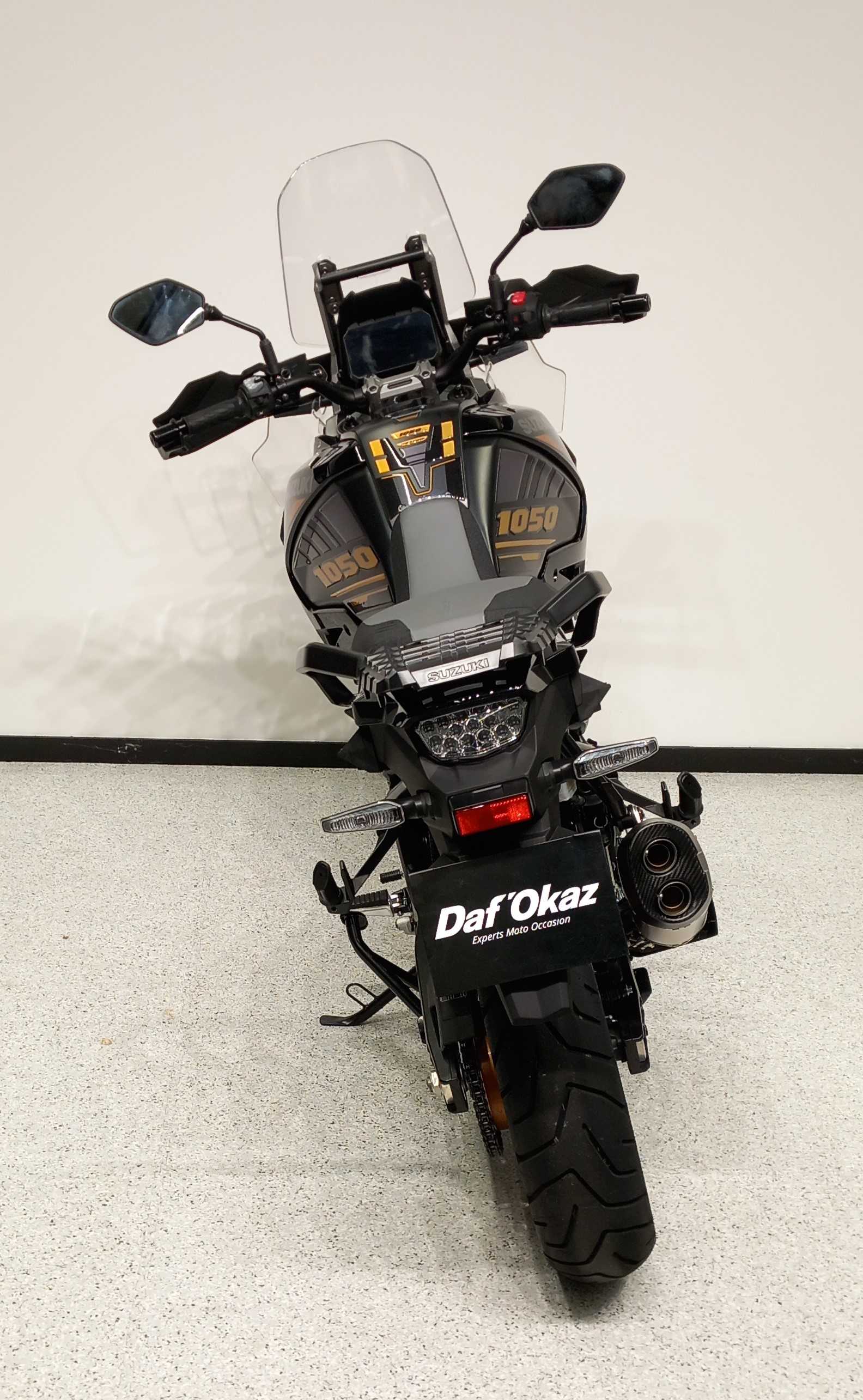 Suzuki DL 1050 V-Strom SE 2024 HD vue arrière