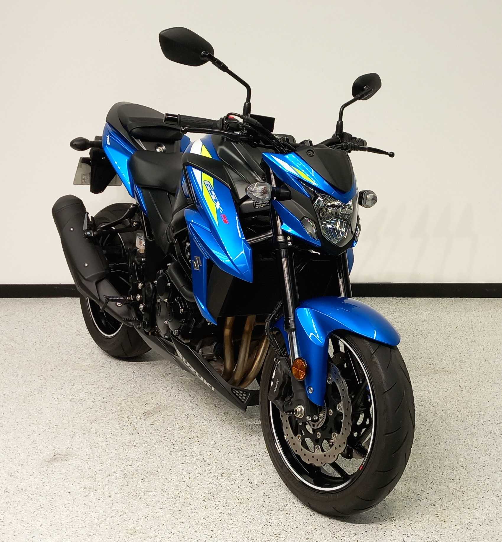 Suzuki GSX-S 750 2020 HD vue 3/4 droite