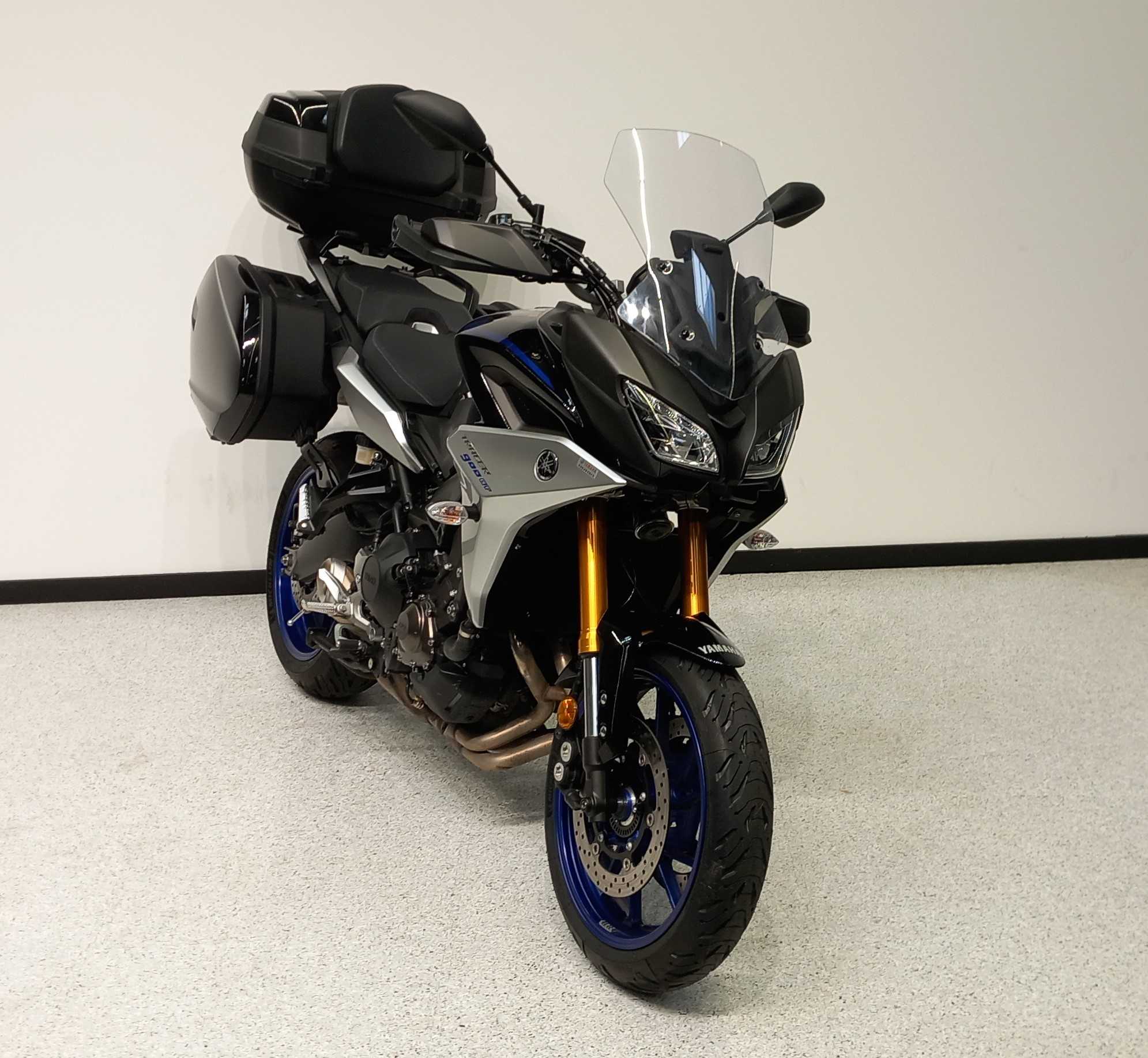 Yamaha Tracer 900 GT (MTT850D) 2019 HD vue 3/4 droite