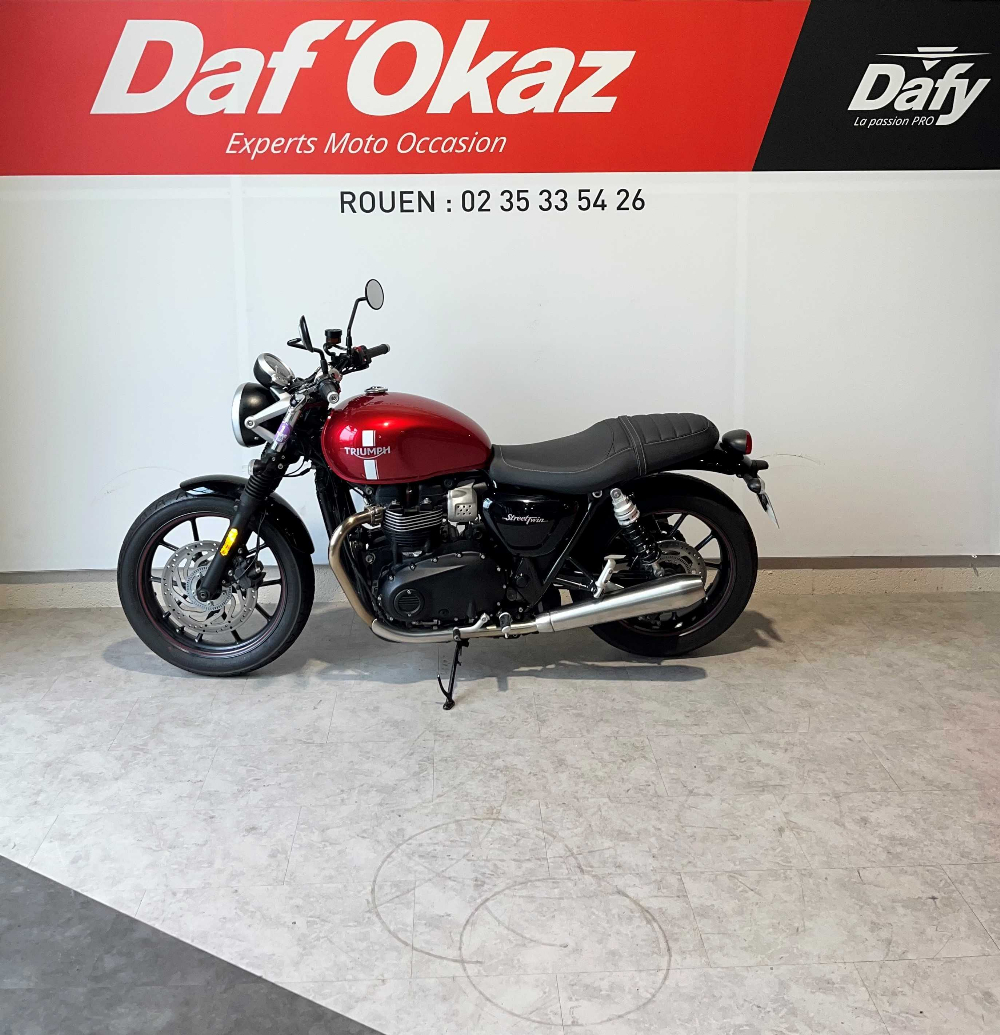 Triumph 900 Street Twin 2018 vue gauche