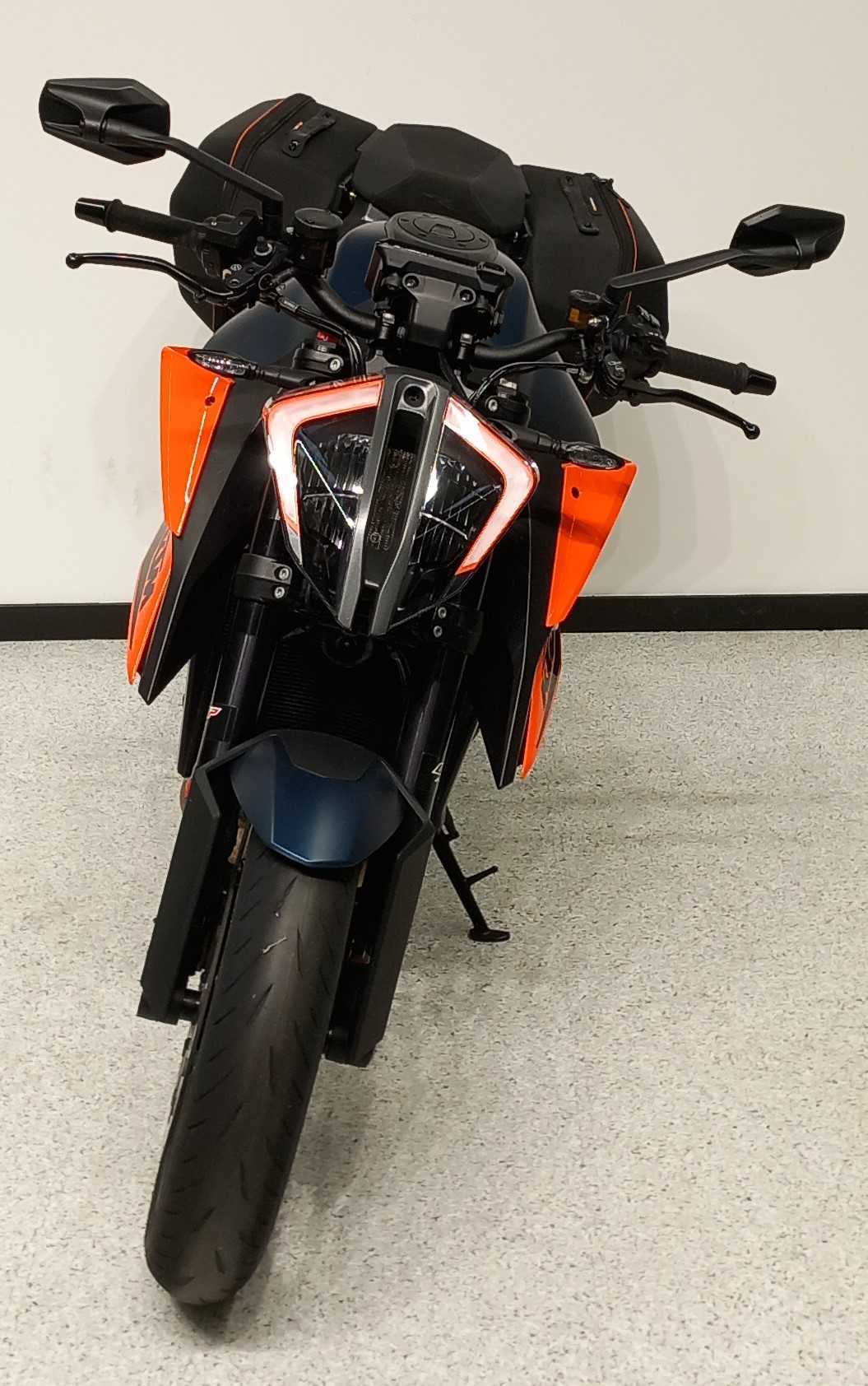 KTM 1290 Super Duke R 2021 HD vue avant