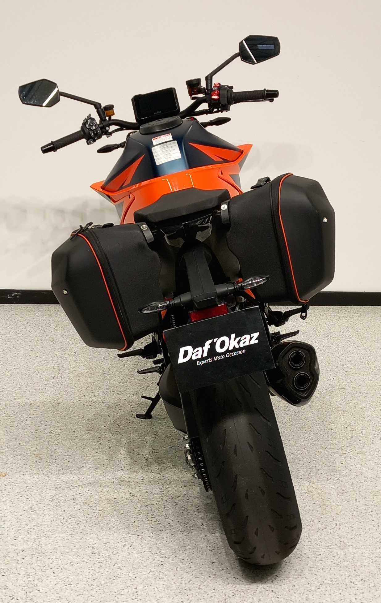 KTM 1290 Super Duke R 2021 HD vue arrière