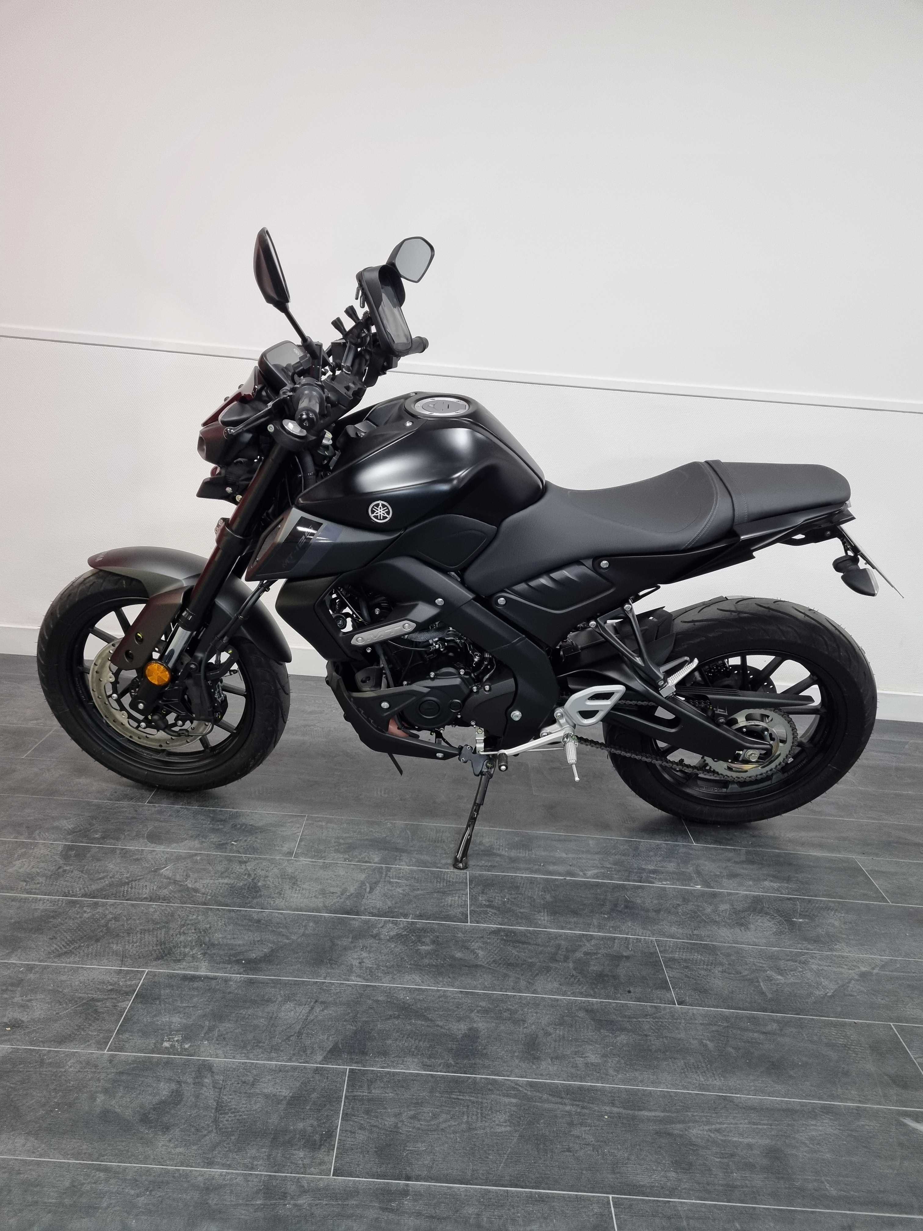 Yamaha MT 125 ABS 2024 HD vue gauche