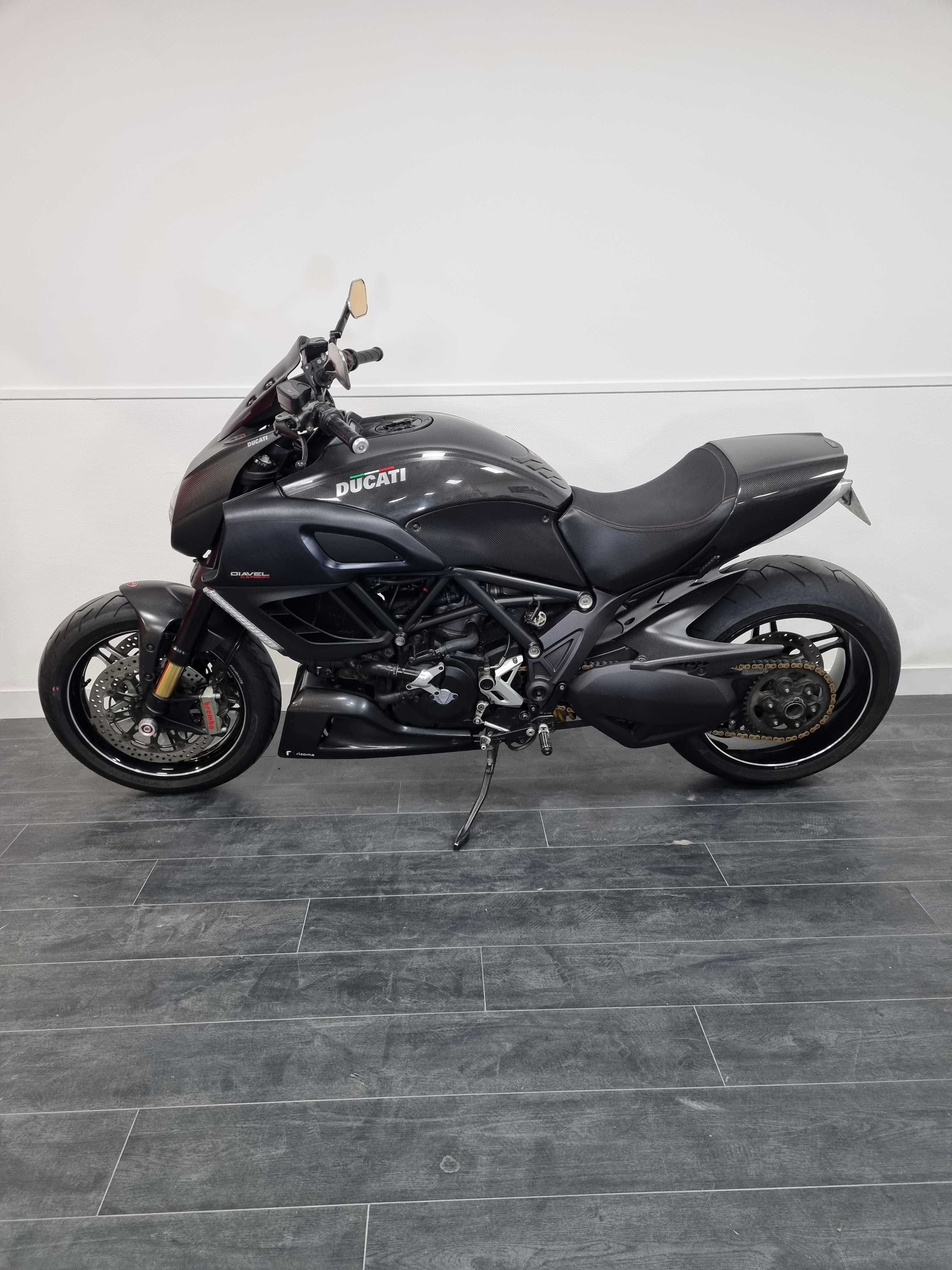 Ducati Diavel 1200 Carbon 2012 HD vue gauche