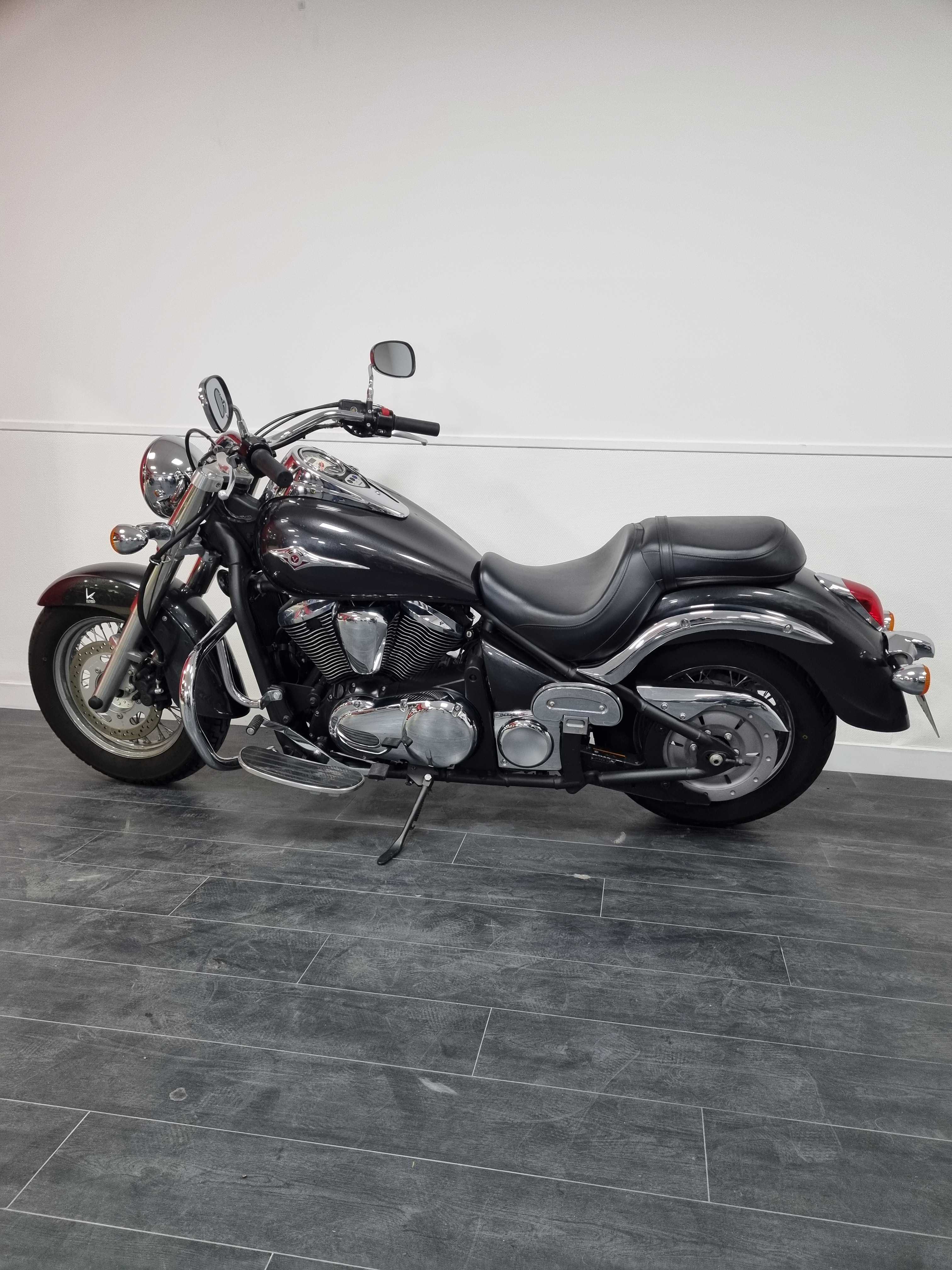 Kawasaki VN 900 Classic (VN900B) 2016 HD vue gauche