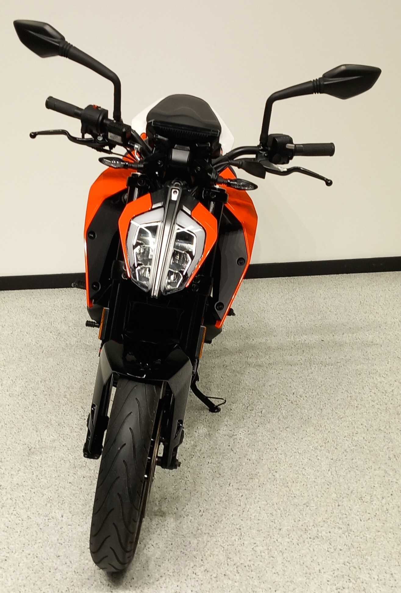 KTM 125 Duke 2018 HD vue avant