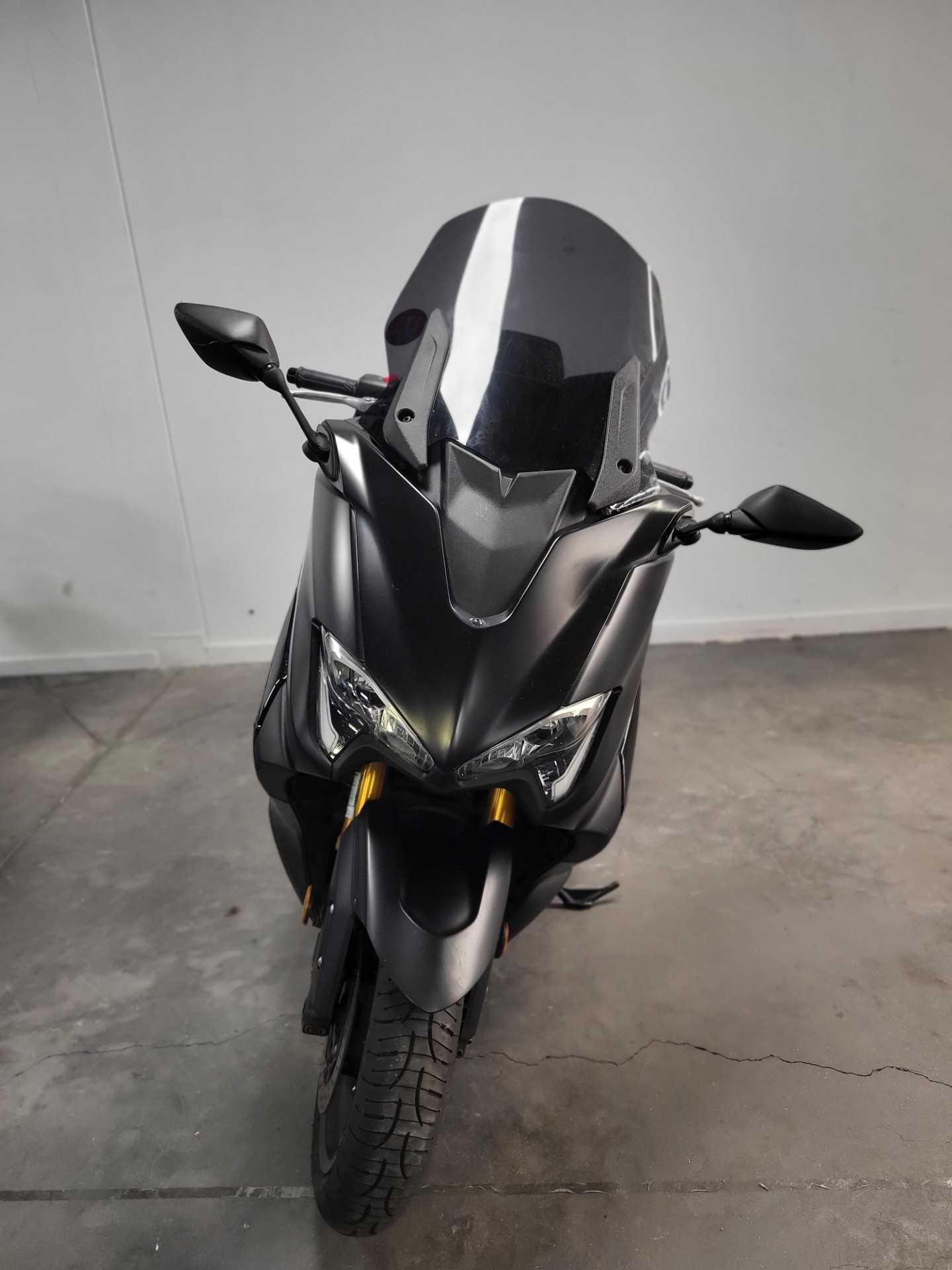 Yamaha XP 530 T-Max DX 2018 HD vue avant