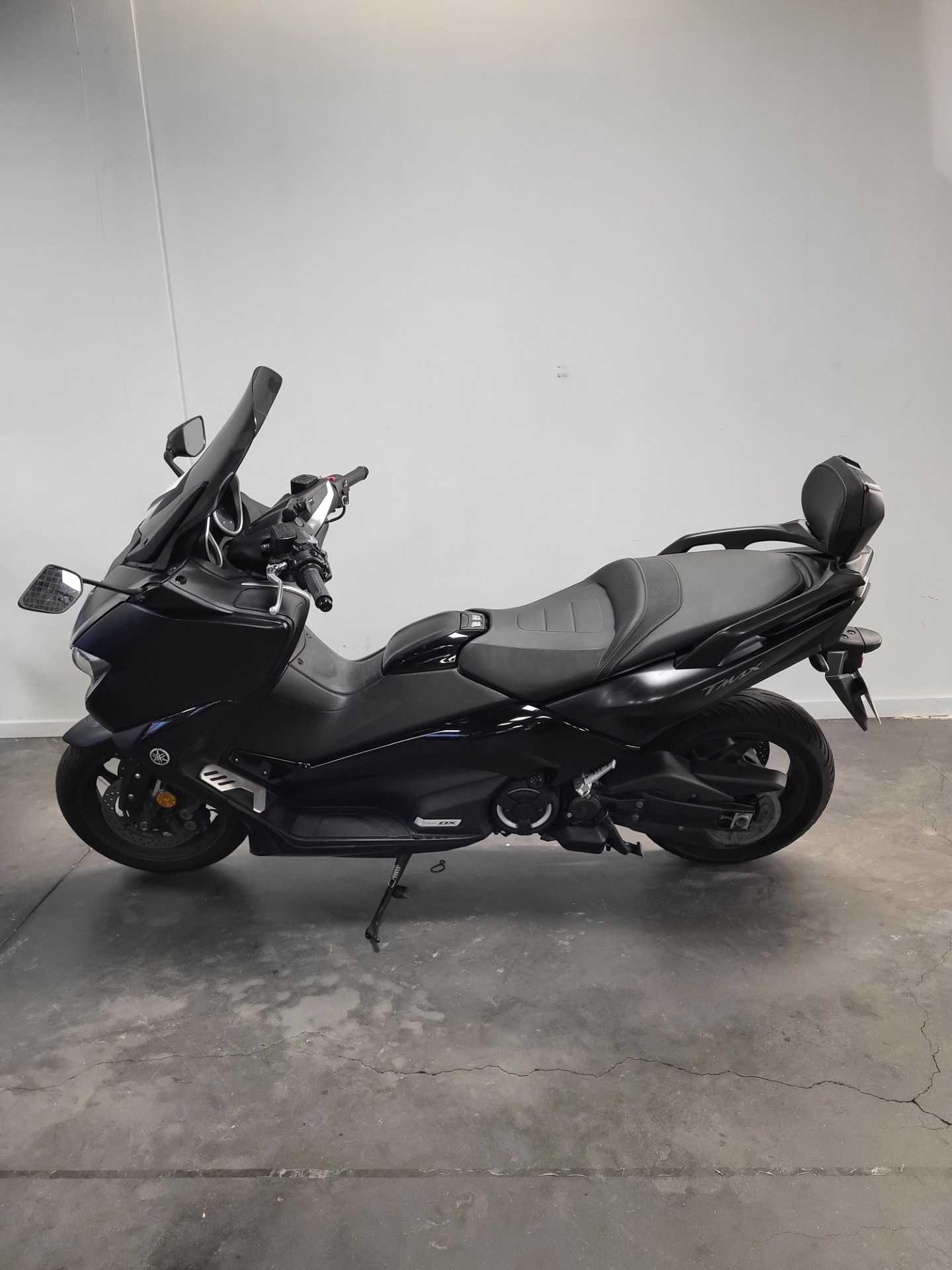 Yamaha XP 530 T-Max DX 2018 HD vue arrière