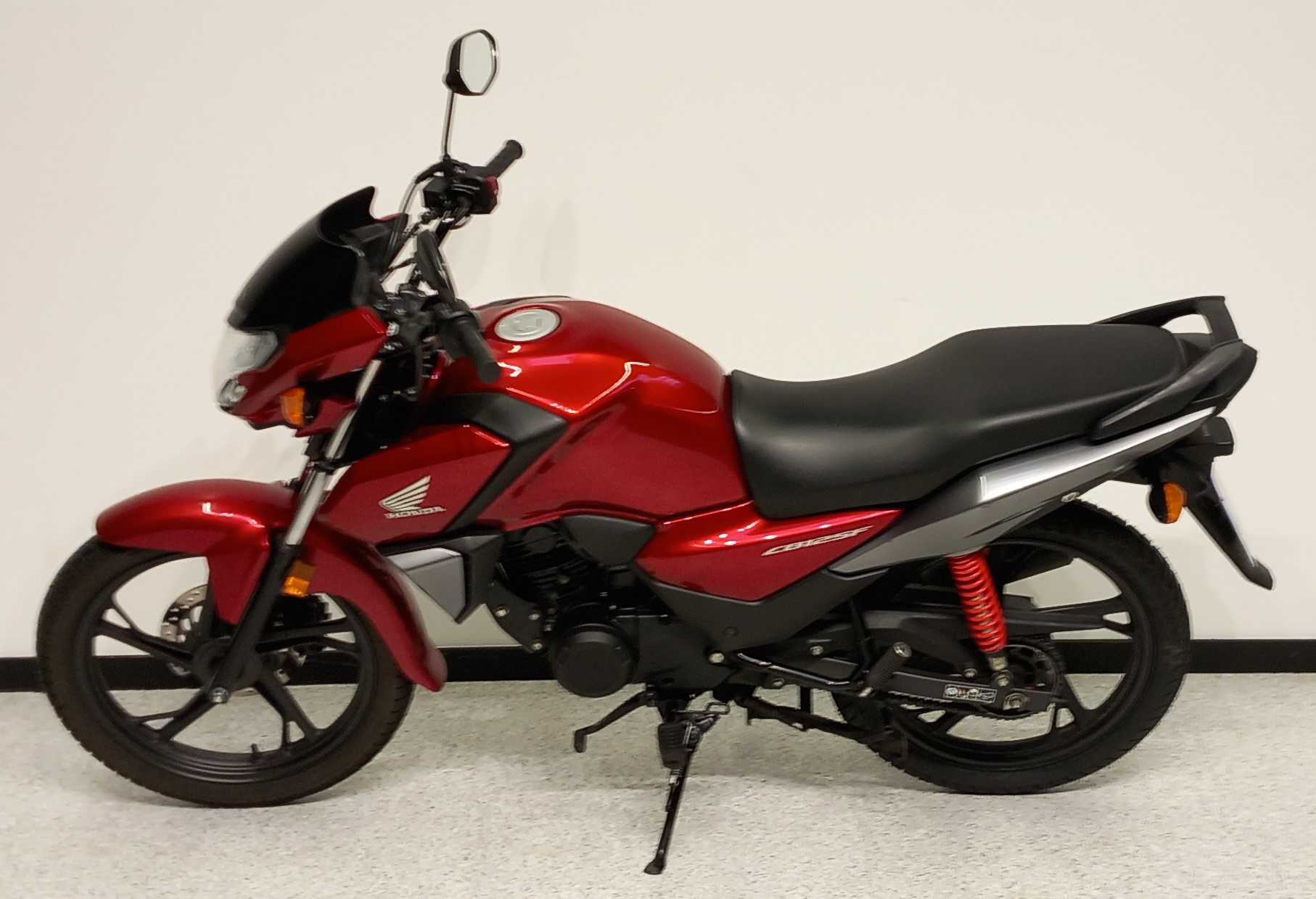 Honda CBF 125 2015 HD vue gauche