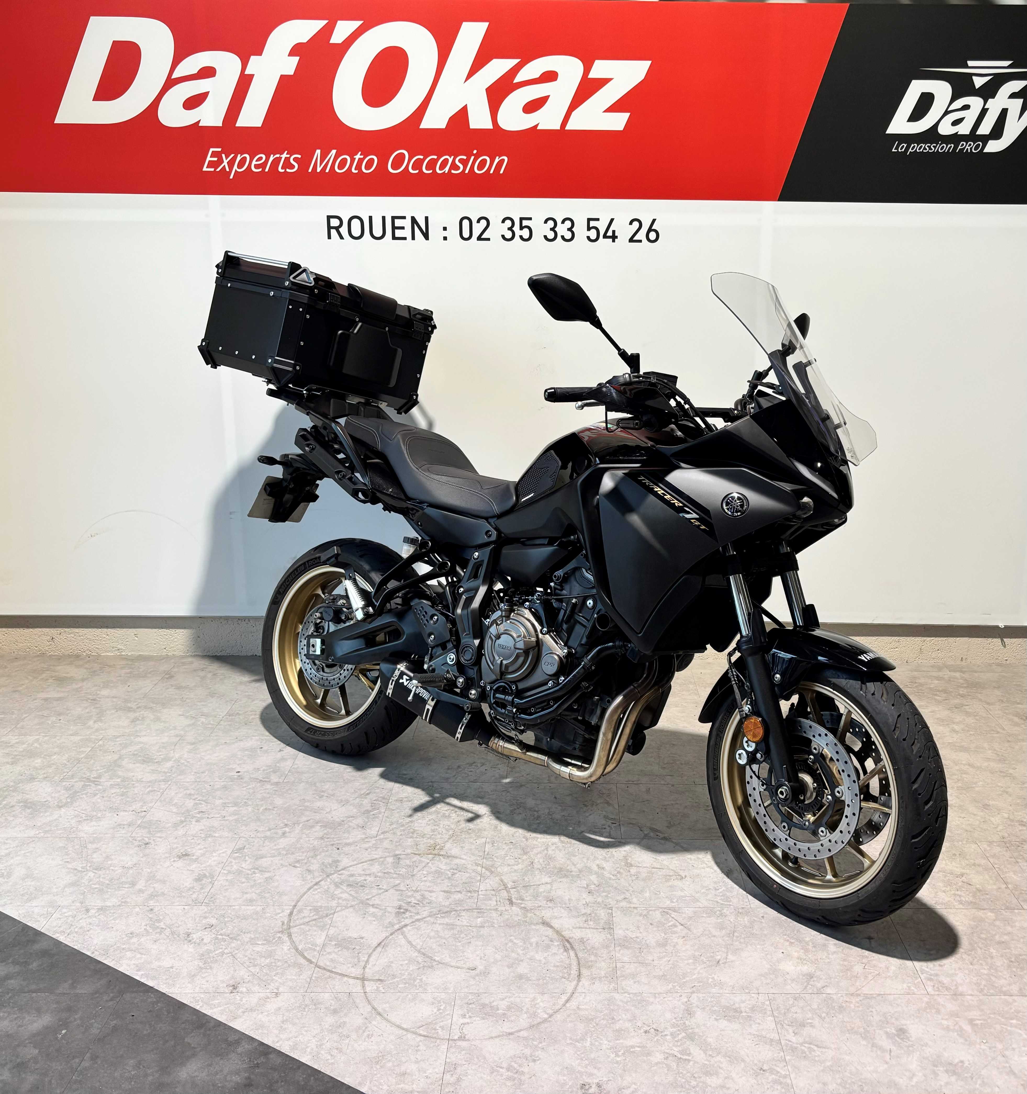 Yamaha Tracer 700 GT 2023 HD vue 3/4 droite