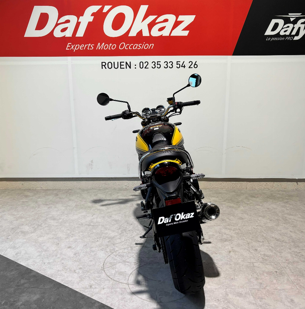 Kawasaki Z 900 RS SE 2023 vue arrière