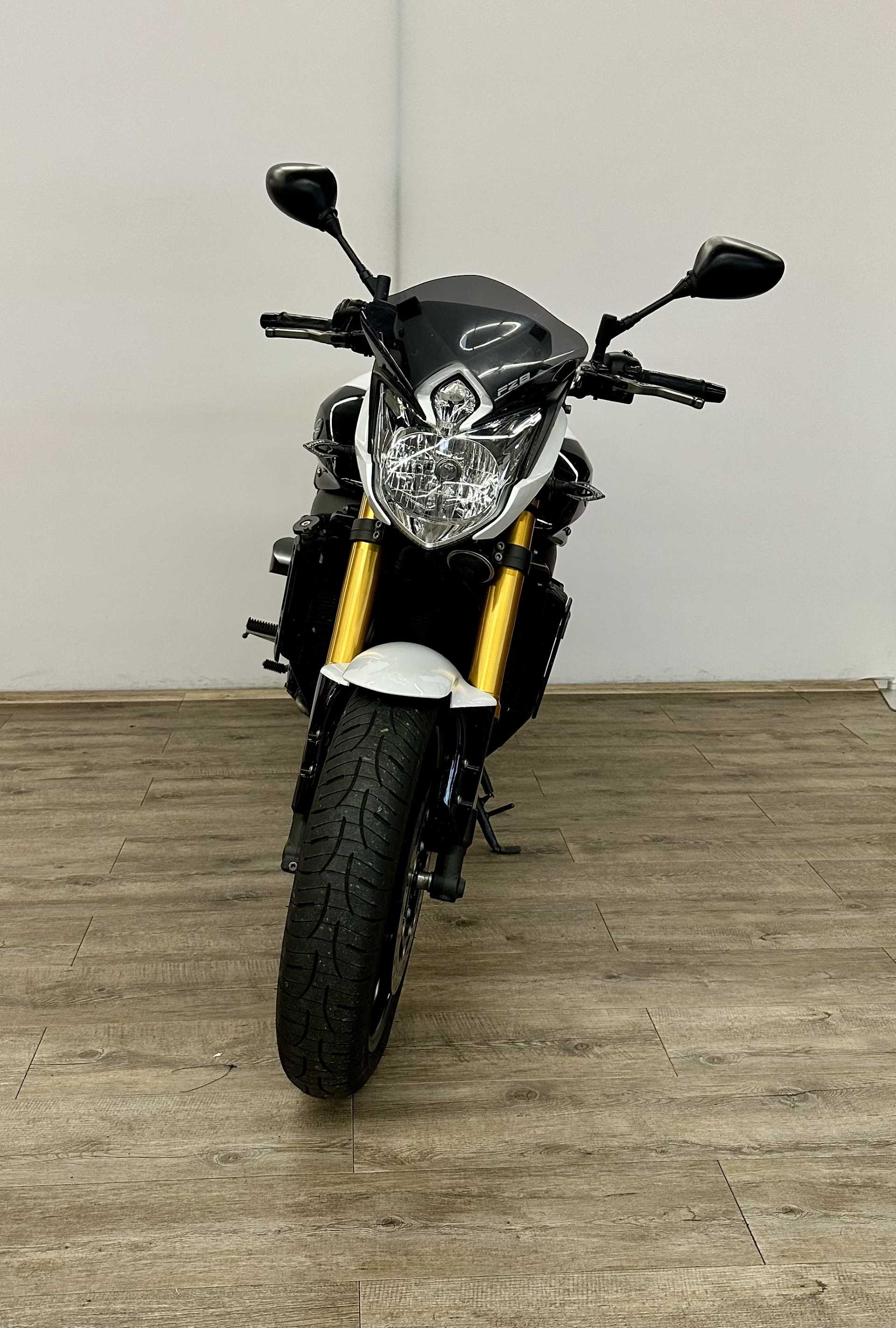 Yamaha FZ8 N 2013 HD vue avant