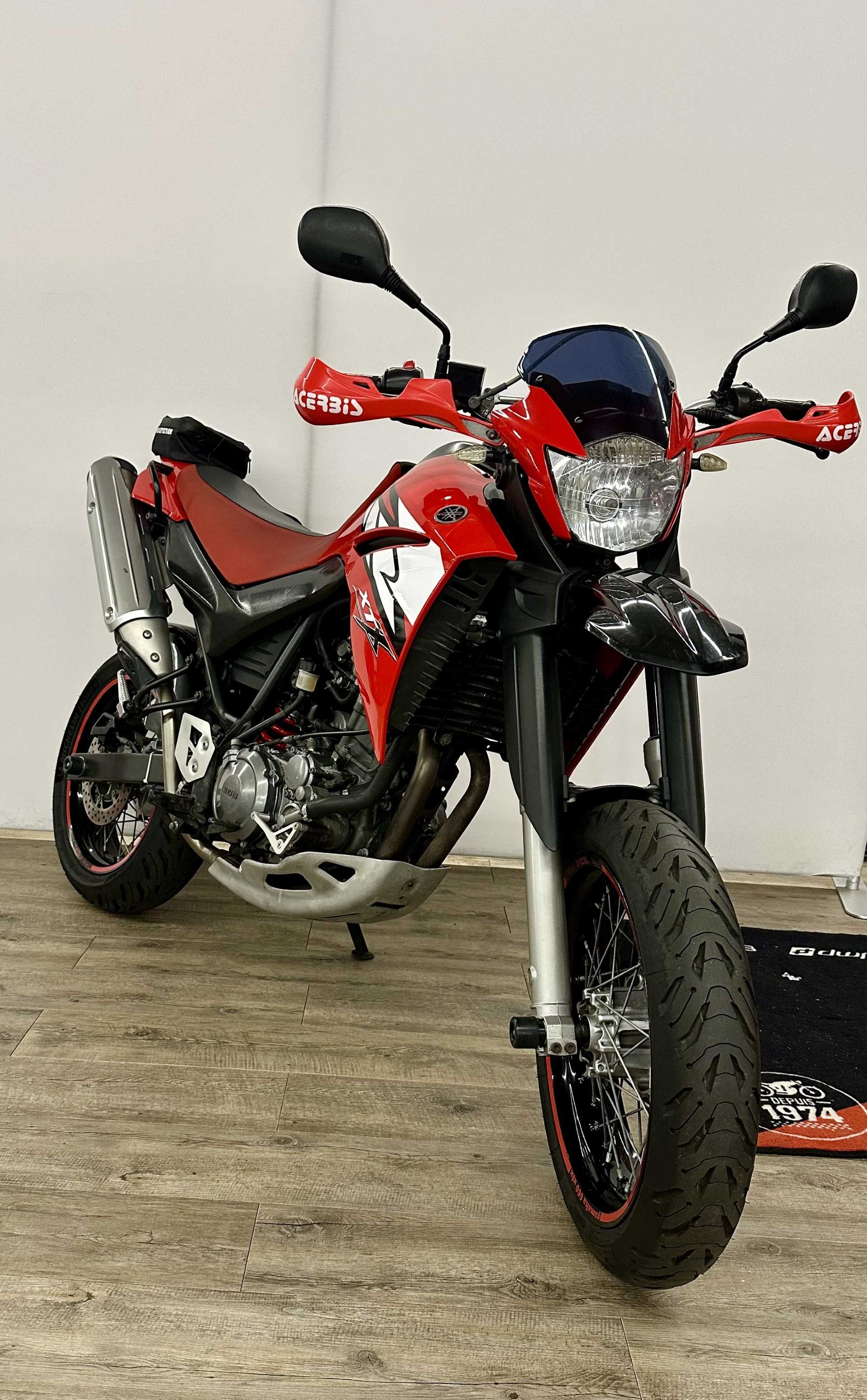 Yamaha XT 660 X 2006 HD vue 3/4 droite