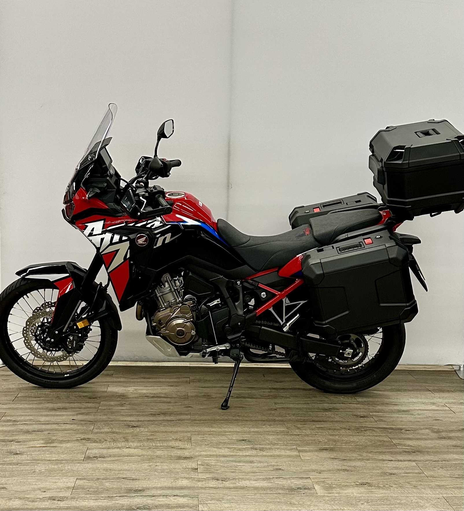 Honda CRF 1100 L Africa Twin replica 2022 HD vue gauche