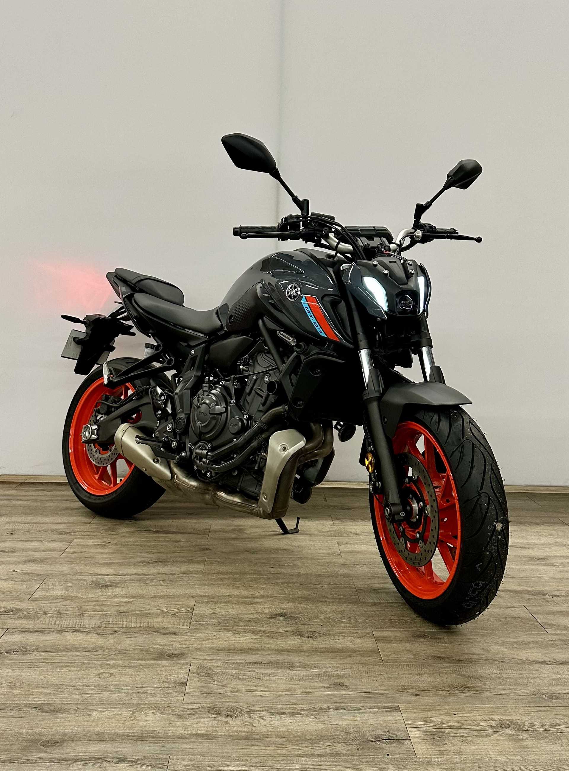 Yamaha MT-07 ABS 2021 HD vue 3/4 droite