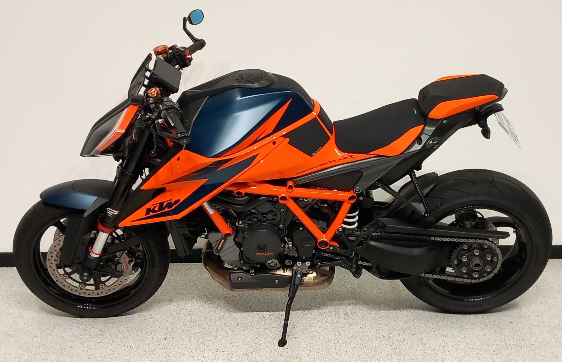 KTM 1290 Super Duke R 2021 HD vue gauche