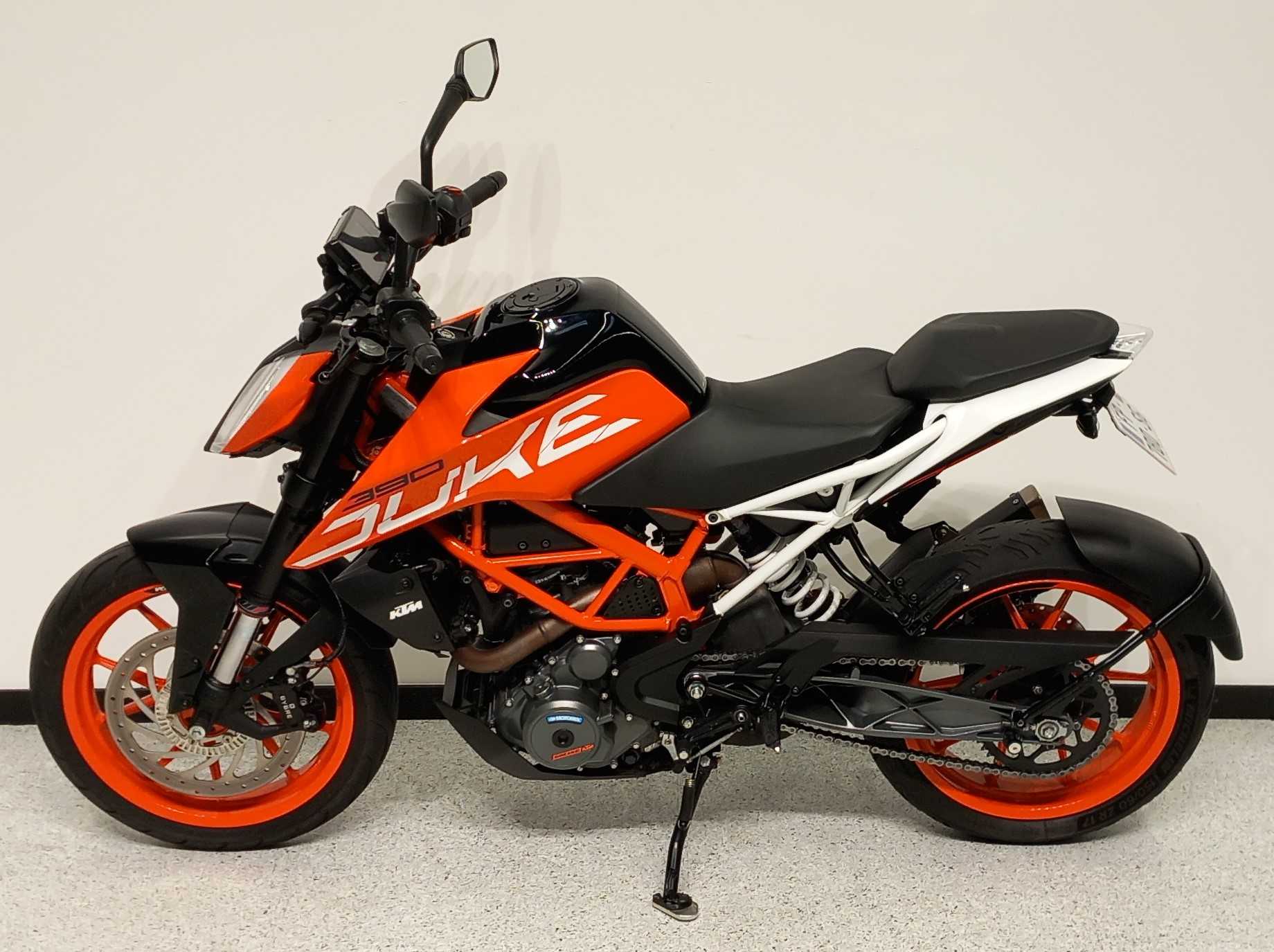 KTM 390 Duke 2020 HD vue gauche