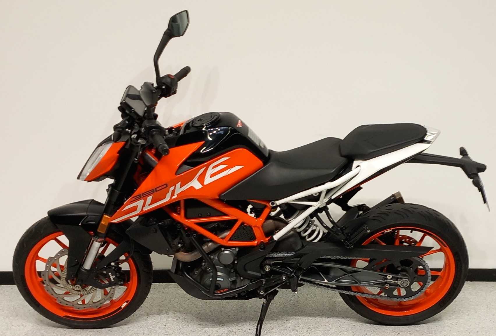 KTM 390 Duke 2021 HD vue gauche